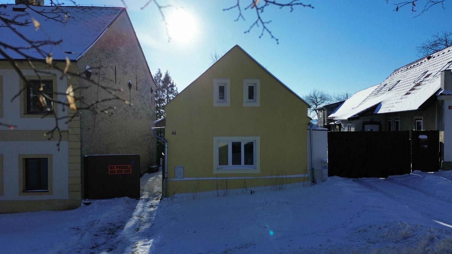 Rodinné domy, nám. 9. května, Ondřejov, 74 m²