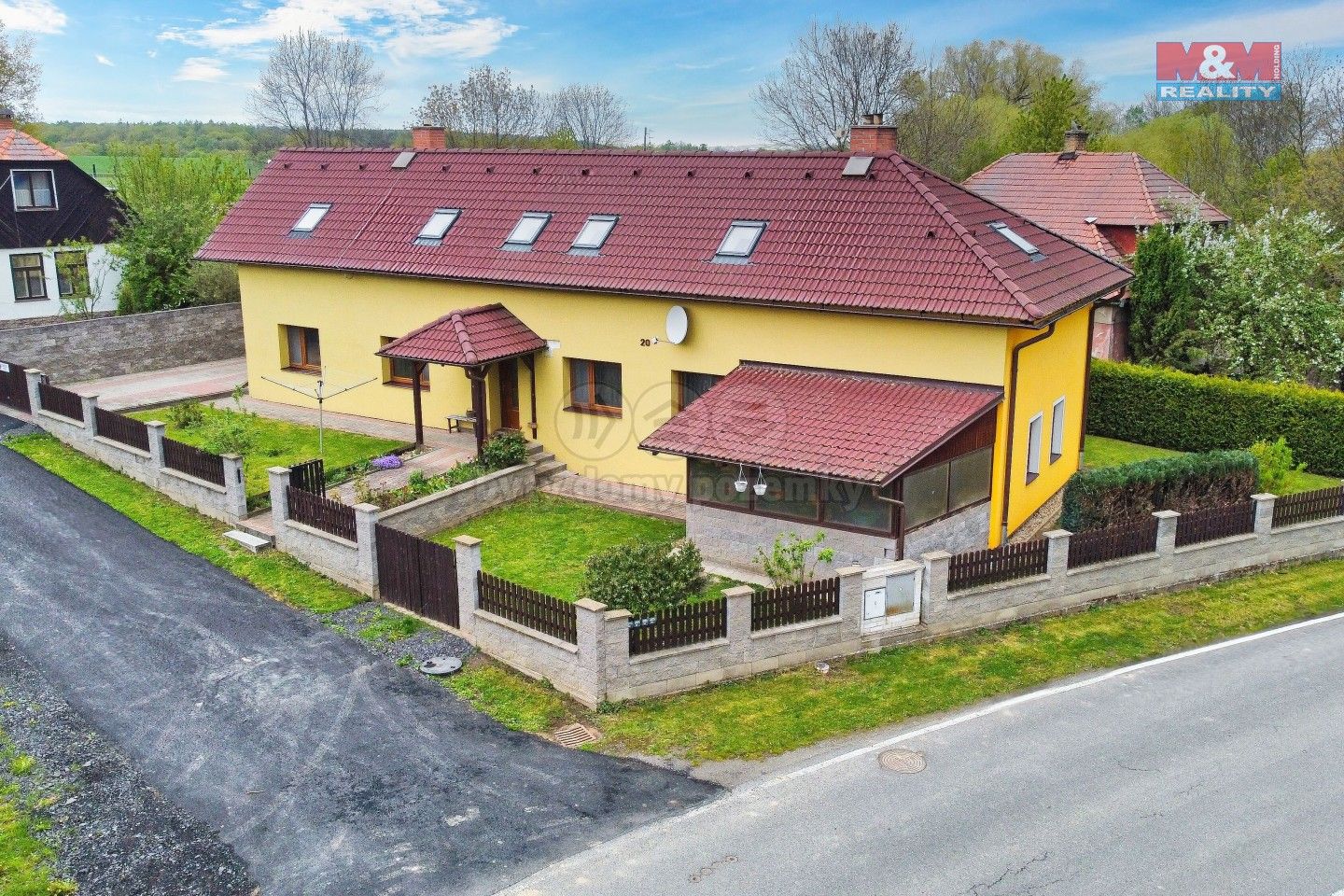 Rodinné domy, Hraběšín, 193 m²