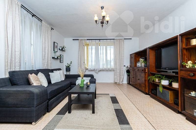 Rodinné domy, Hoštice, okres Strakonice, Jihočeský kraj, 162 m² - 2