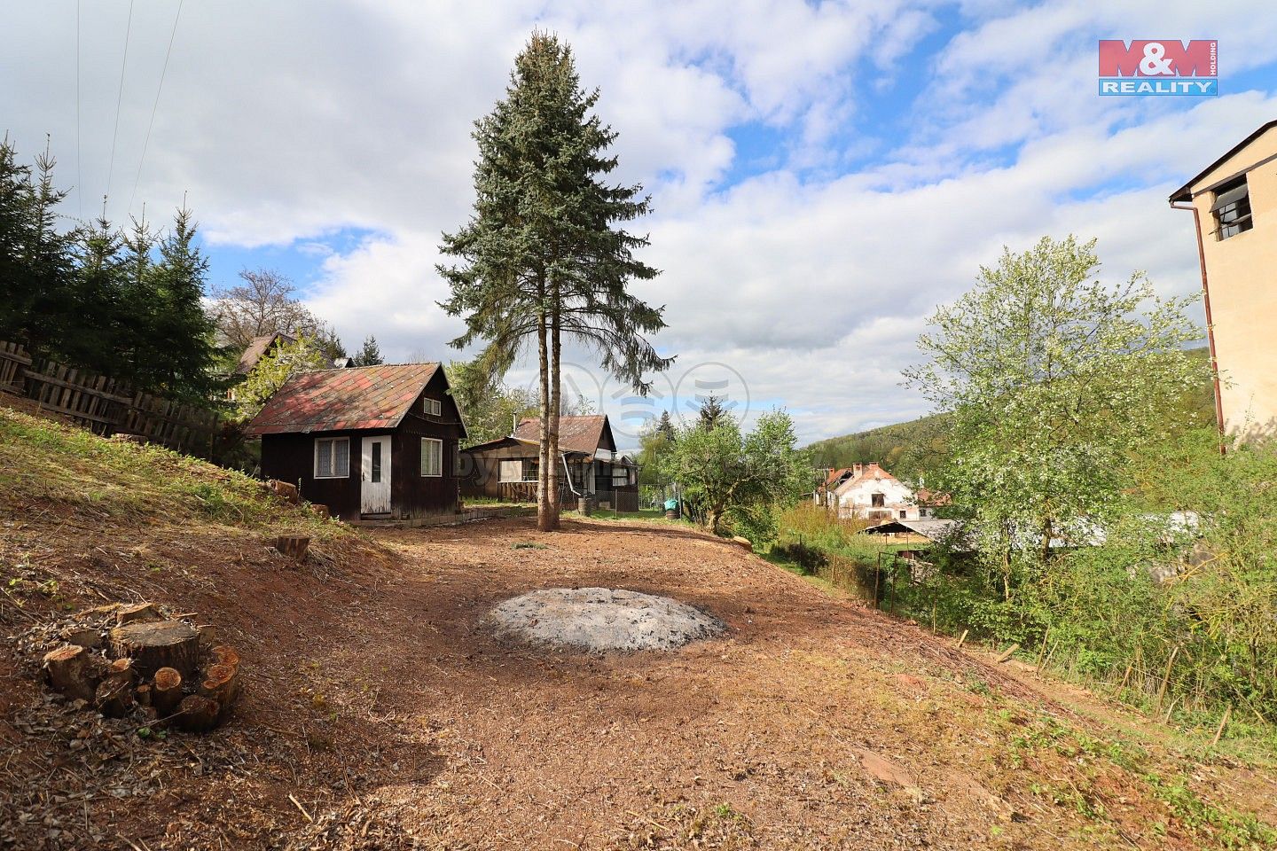 Zahrady, Pnětluky - Konětopy, okres Louny, Ústecký kraj - 1