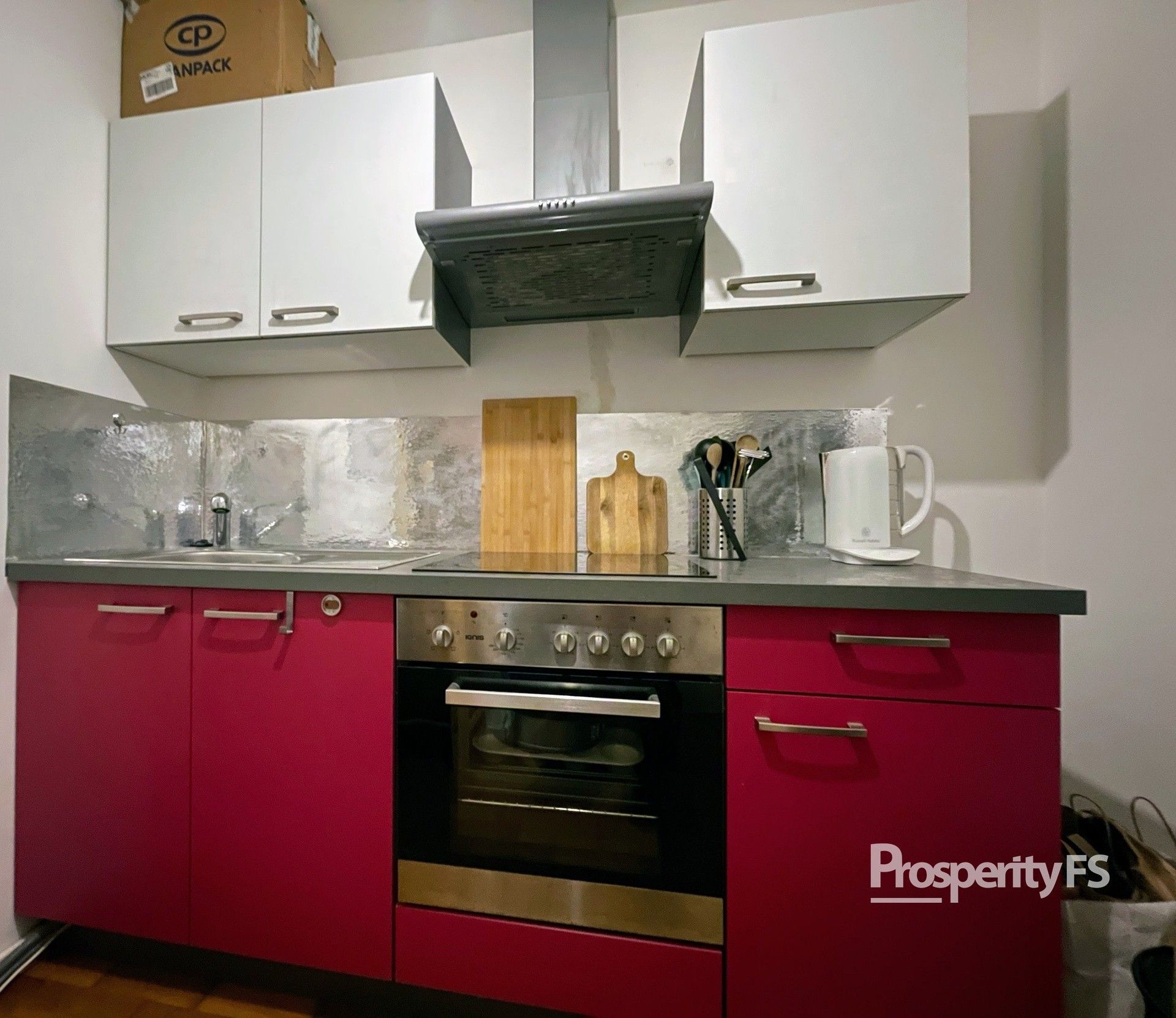 Pronájem byt 1+kk - Šlikova, Praha, 31 m²