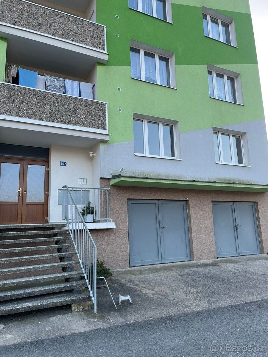 Byty, Křivoklát, 270 23