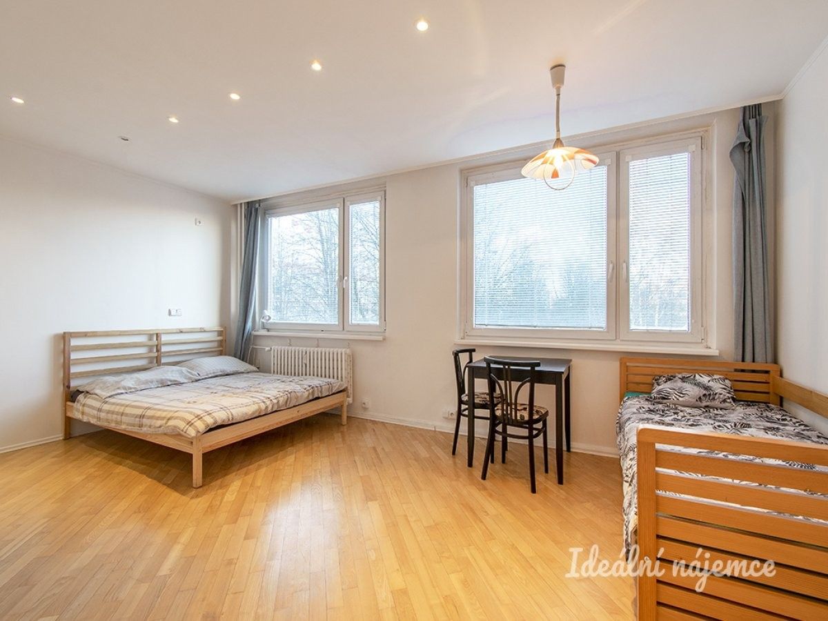 1+kk, Nušlova, Praha, 35 m²