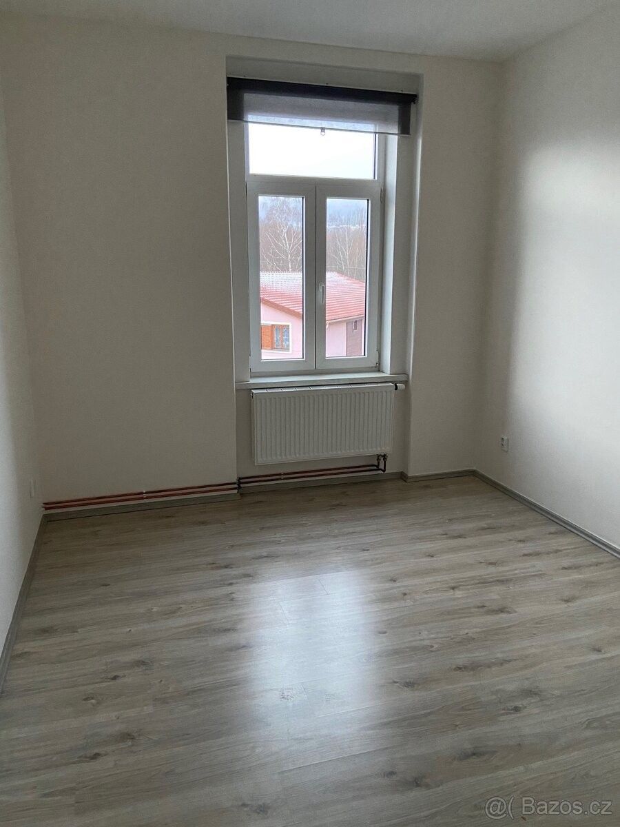 Pronájem byt - Košťany u Teplic, 417 23