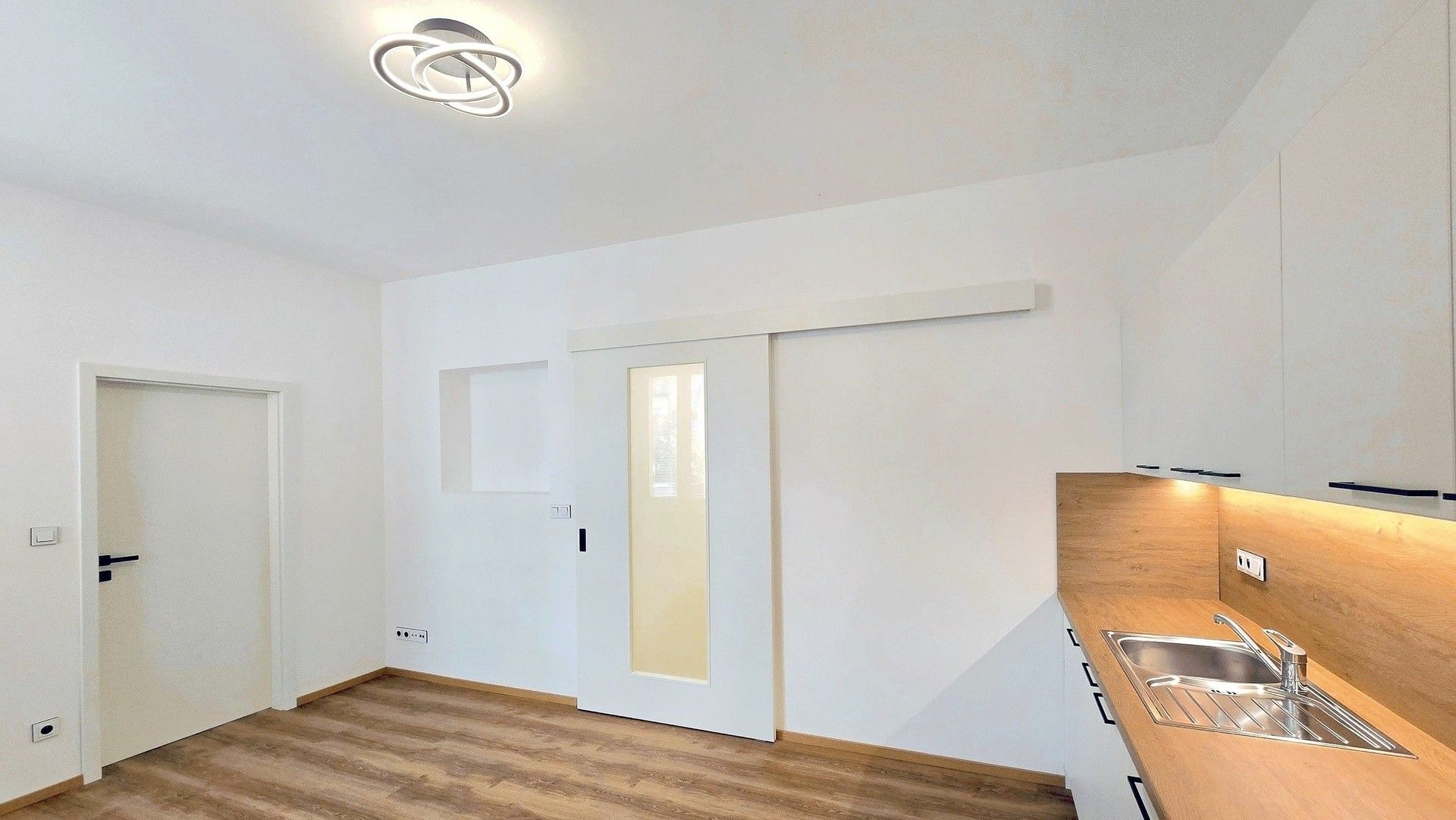 Pronájem byt 2+kk - Na Parkáně 366, Beroun Beroun-Město, 38 m² - 5