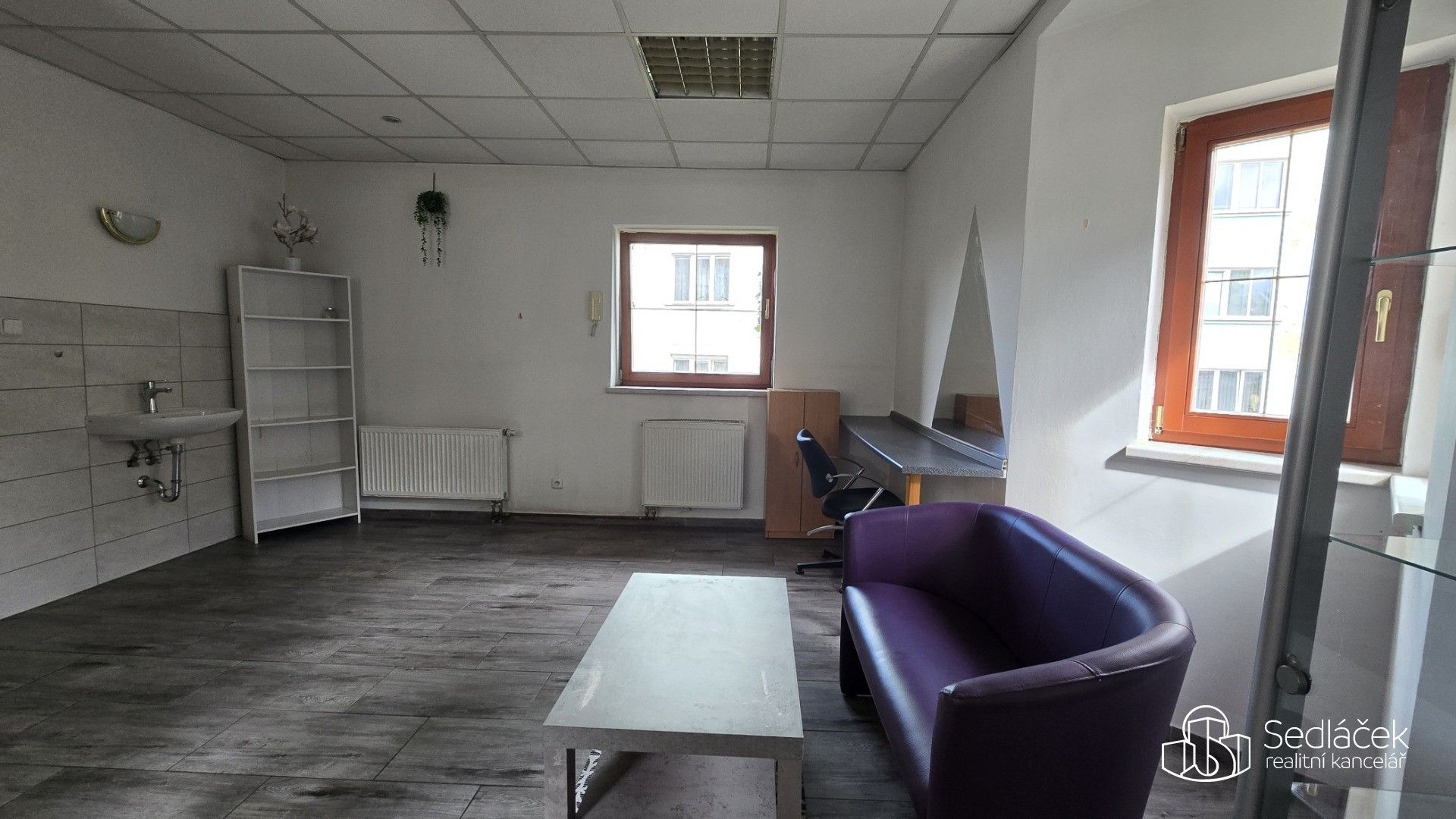 Pronájem obchodní prostory - nábřeží Petra Bezruče, Sokolov, 31 m² - 5