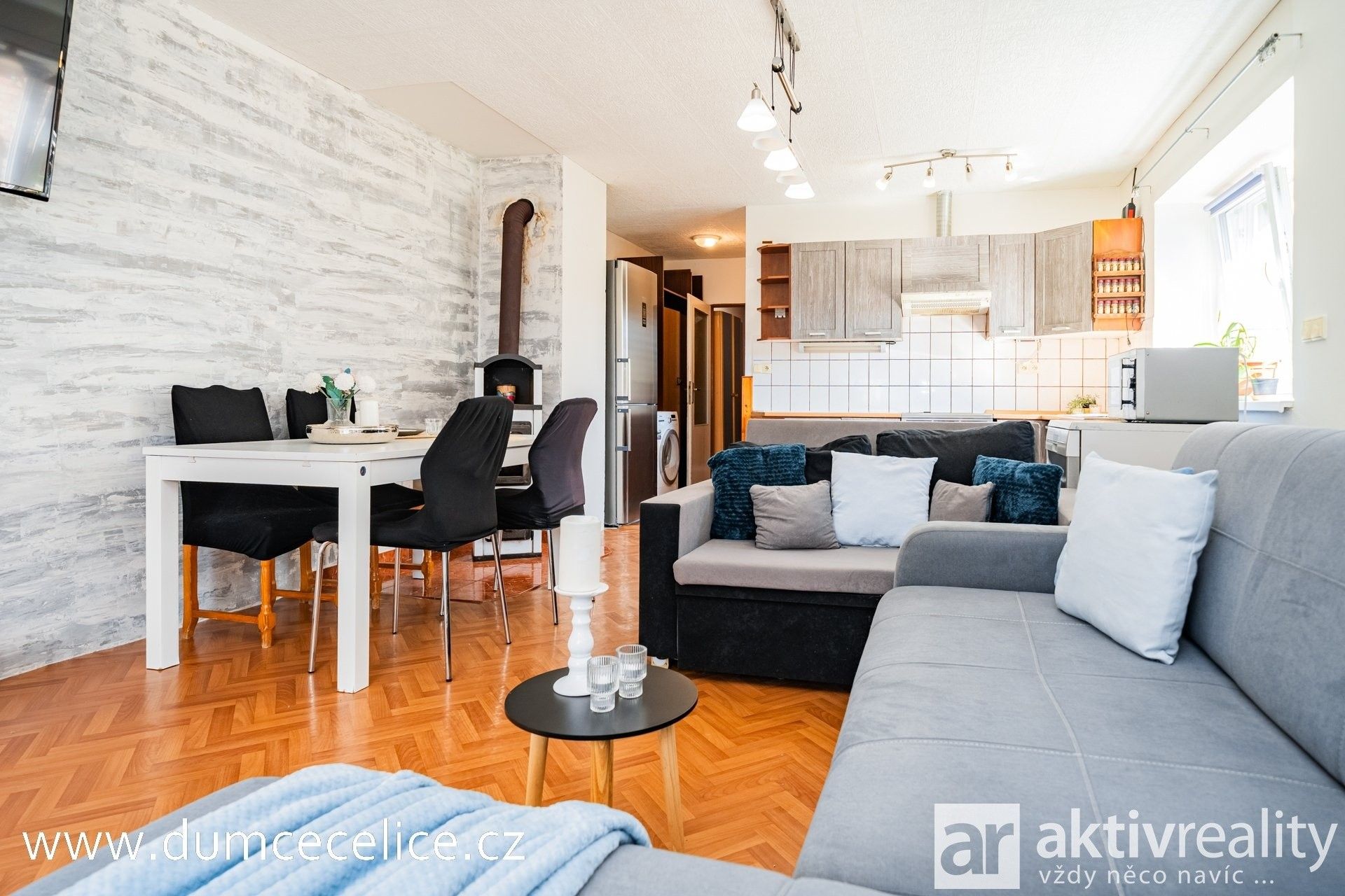 Prodej rodinný dům - Nouzov, Čečelice, 93 m²