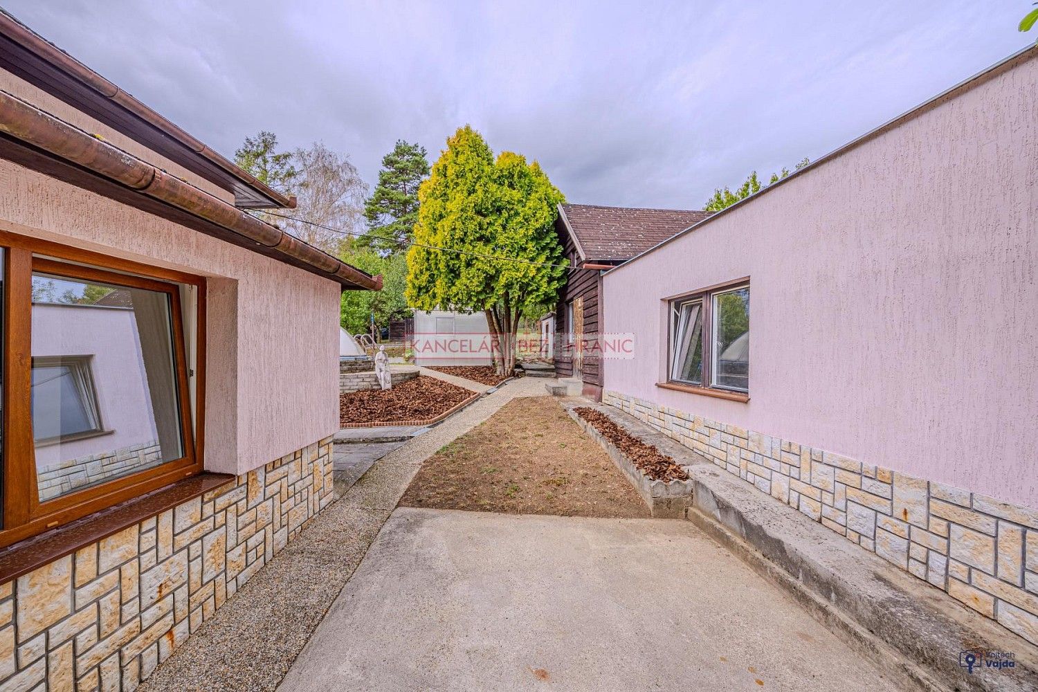 Prodej rodinný dům - Za Humny, Lukov, okres Zlín, 376 m² - 5