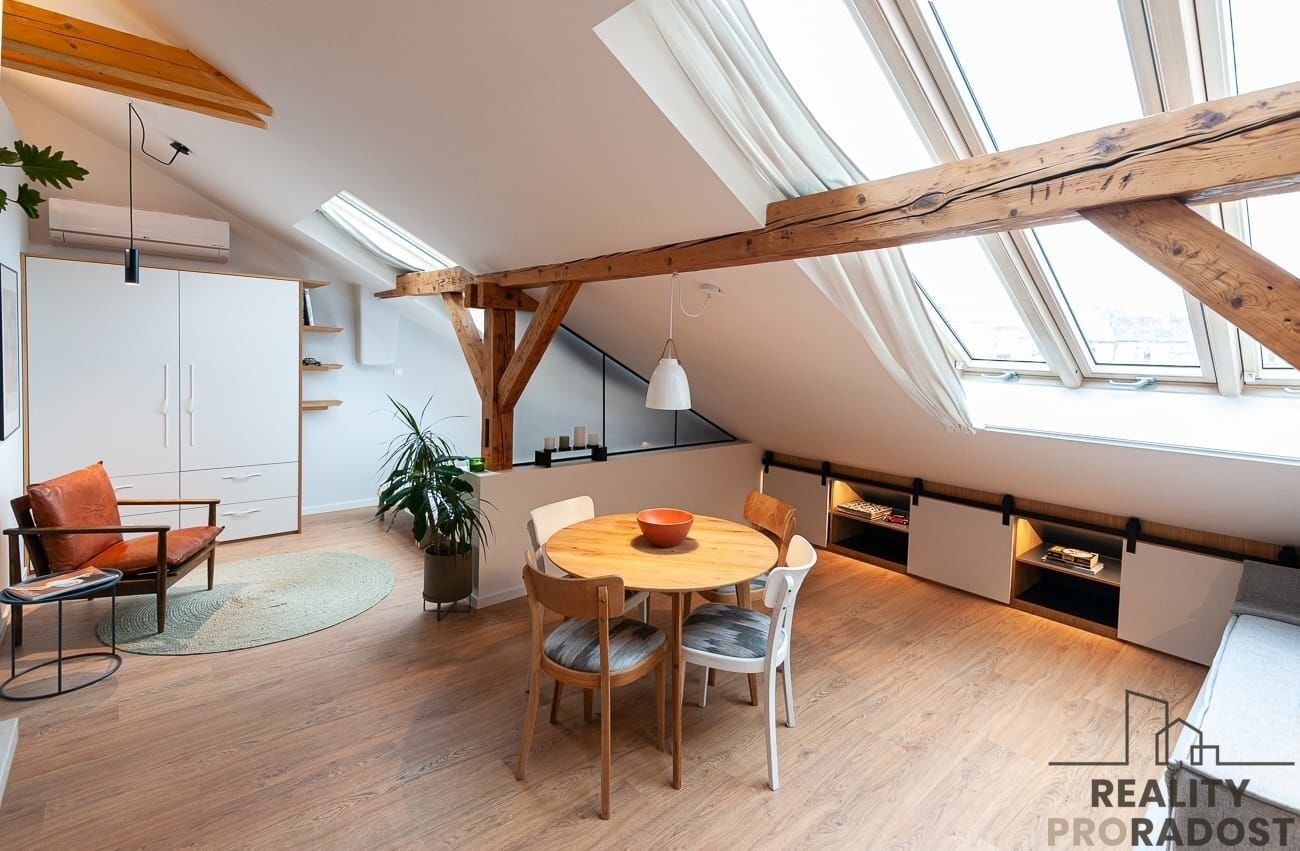 1+kk, Čs. armády 369, Praha Bubeneč, 52 m² - 2
