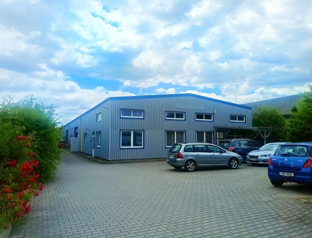 Sklady, Tachlovice, 1 050 m²