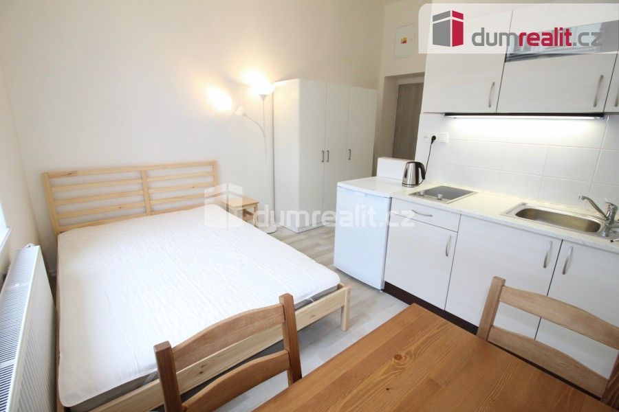 Pronájem byt 1+kk - Ke Koulce, Praha, 20 m²