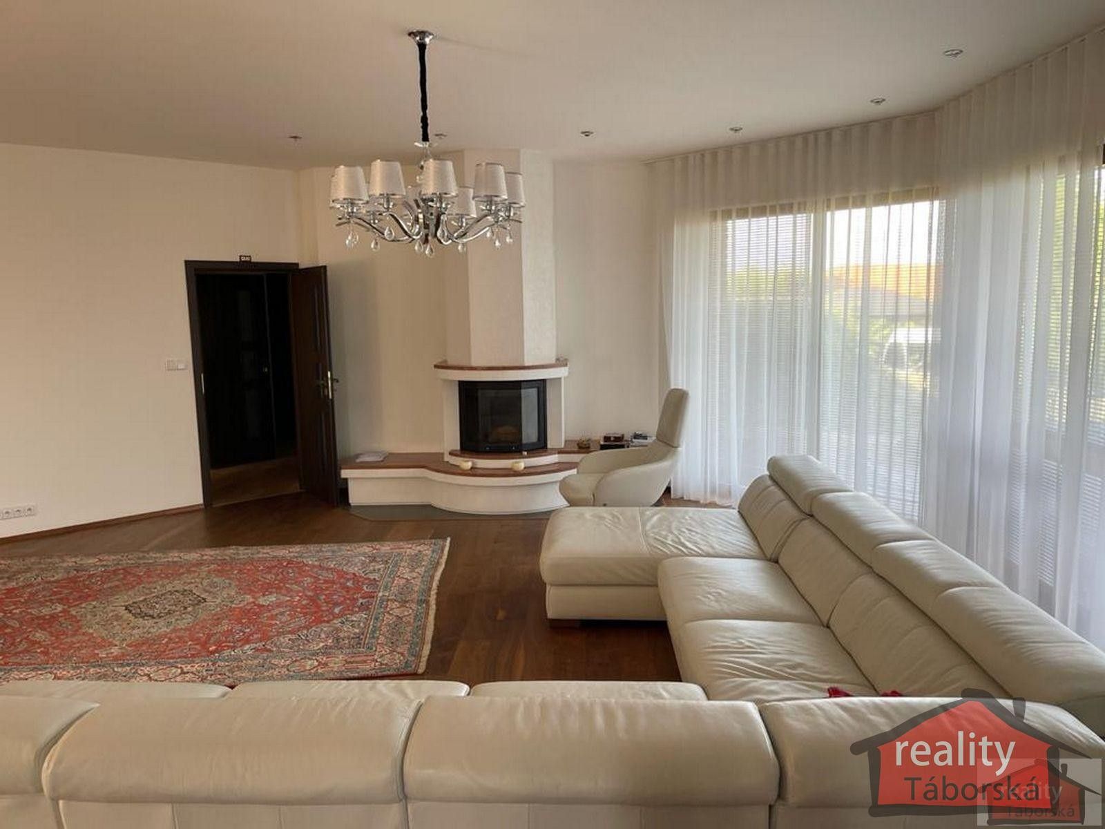 Prodej rodinný dům - Trnová, 360 m² - 5