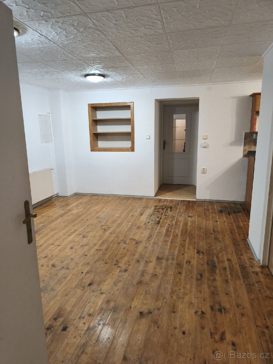 Pronájem rodinný dům - Hradec Králové, 500 08