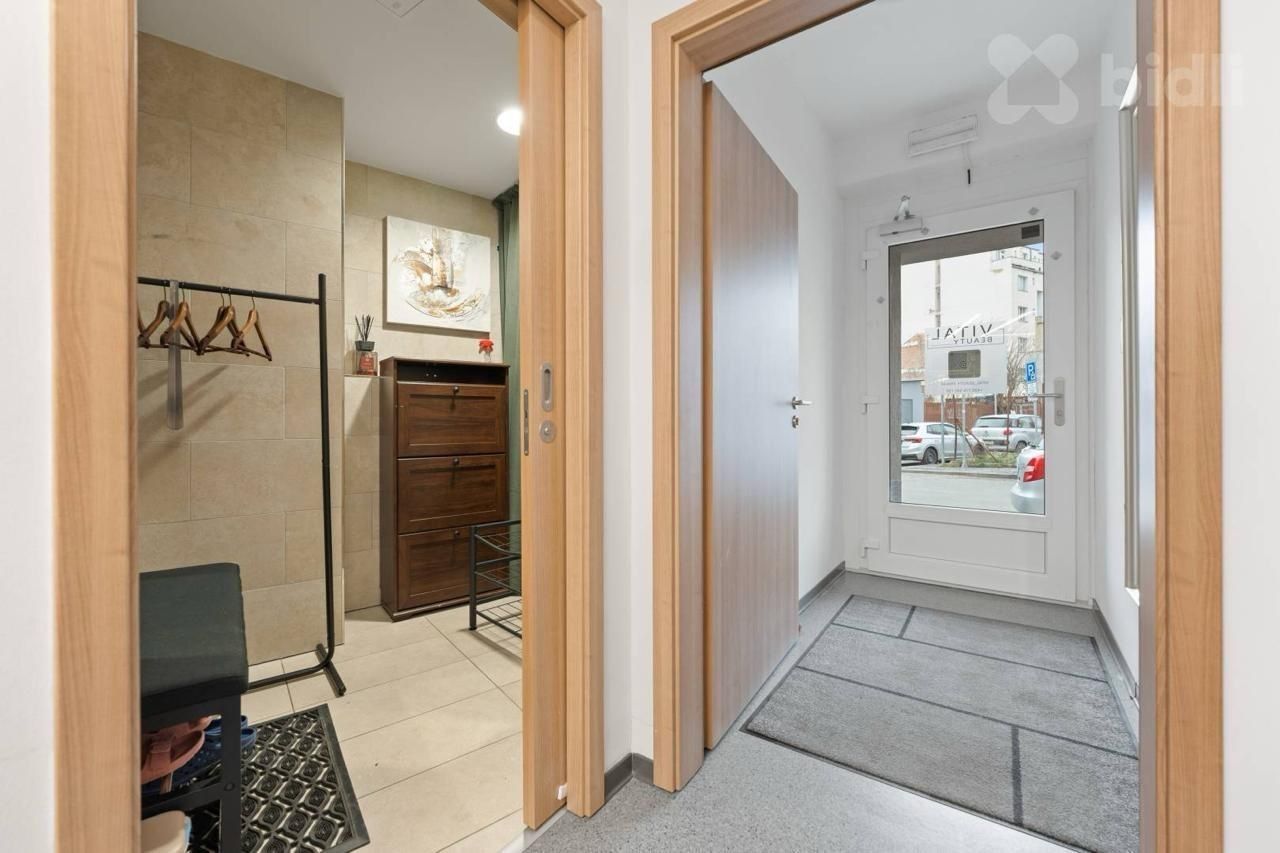 Obchodní prostory, Pod Radnicí, Praha - Košíře, 19 m² - 2
