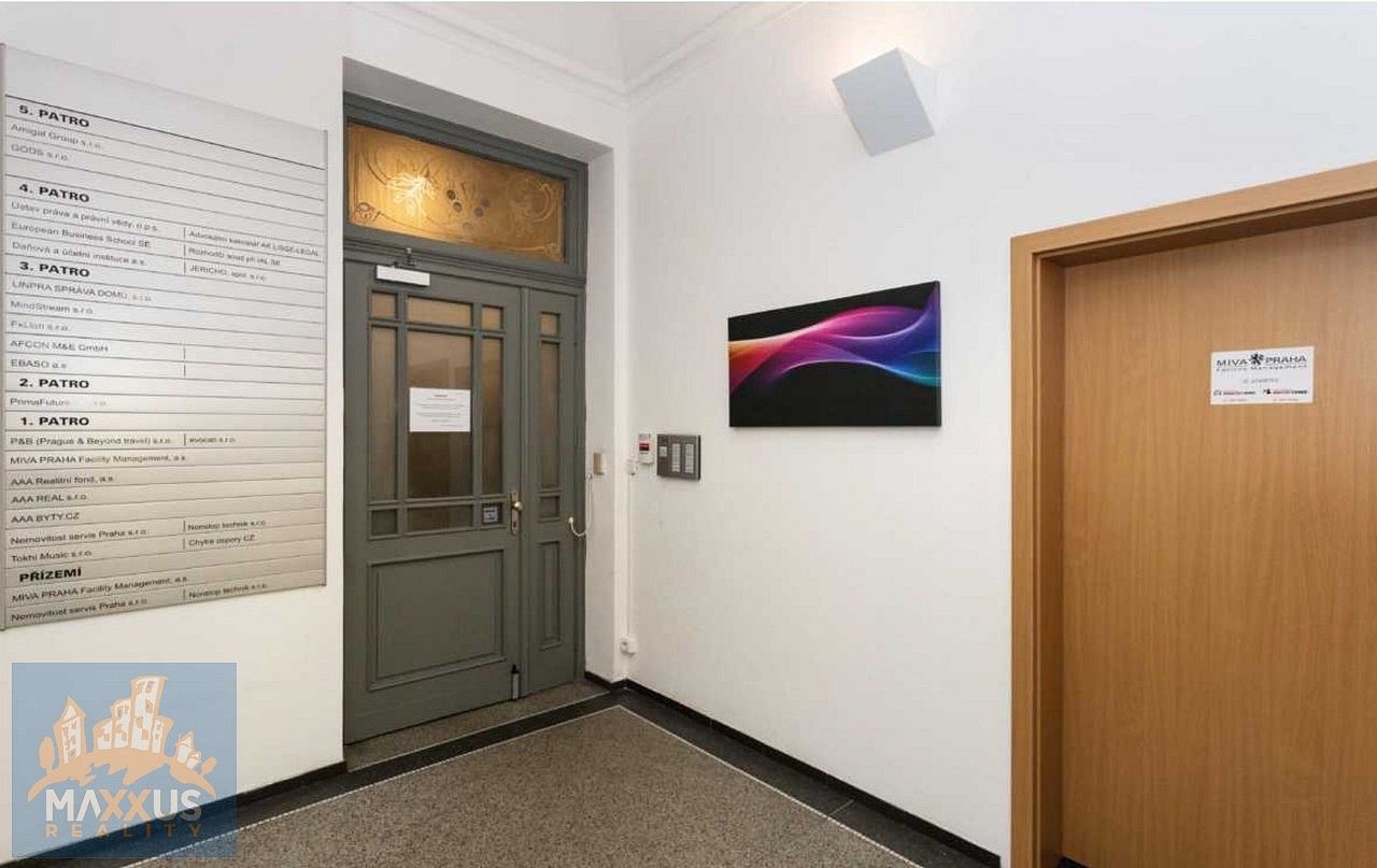 Kancelář · 17 m² · Praha - Holešovice, okres Praha 7, Hlavní město Praha - 3