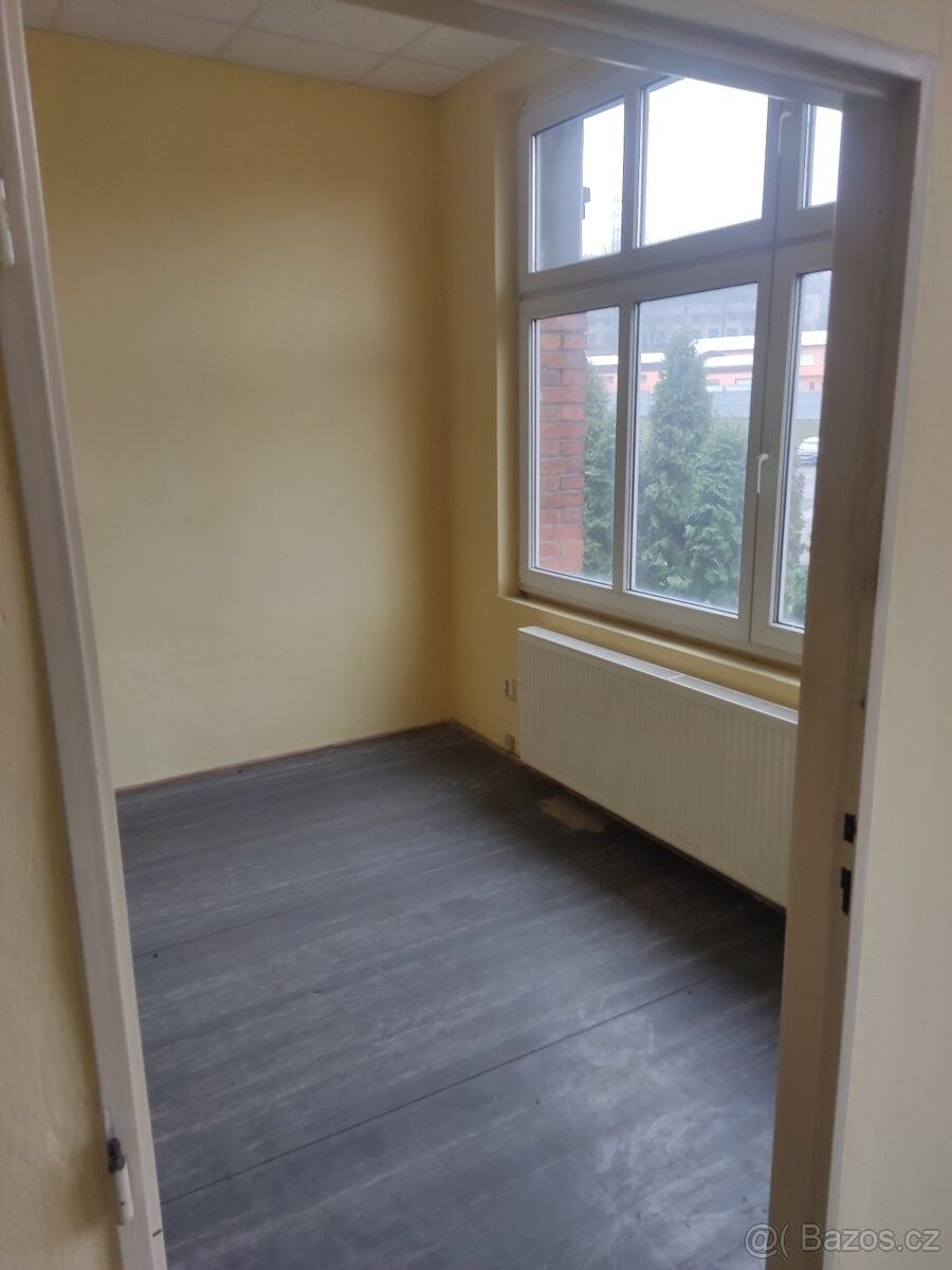 Pronájem kancelář - Ústí nad Labem, 400 01, 20 m²