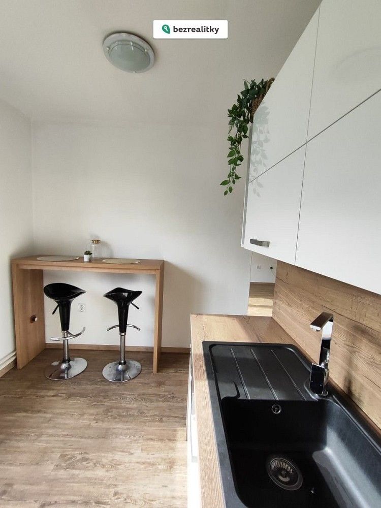 3+1, Na nábřeží, Lomnice nad Lužnicí, okres Jindřichův Hradec, 65 m² - 2