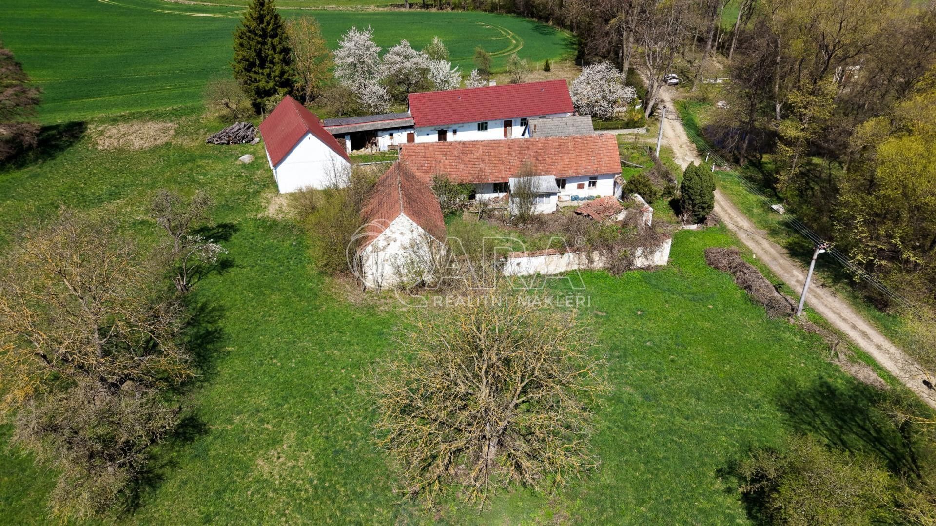 Rodinné domy, Dírná Záříčí, 83 m² - 2