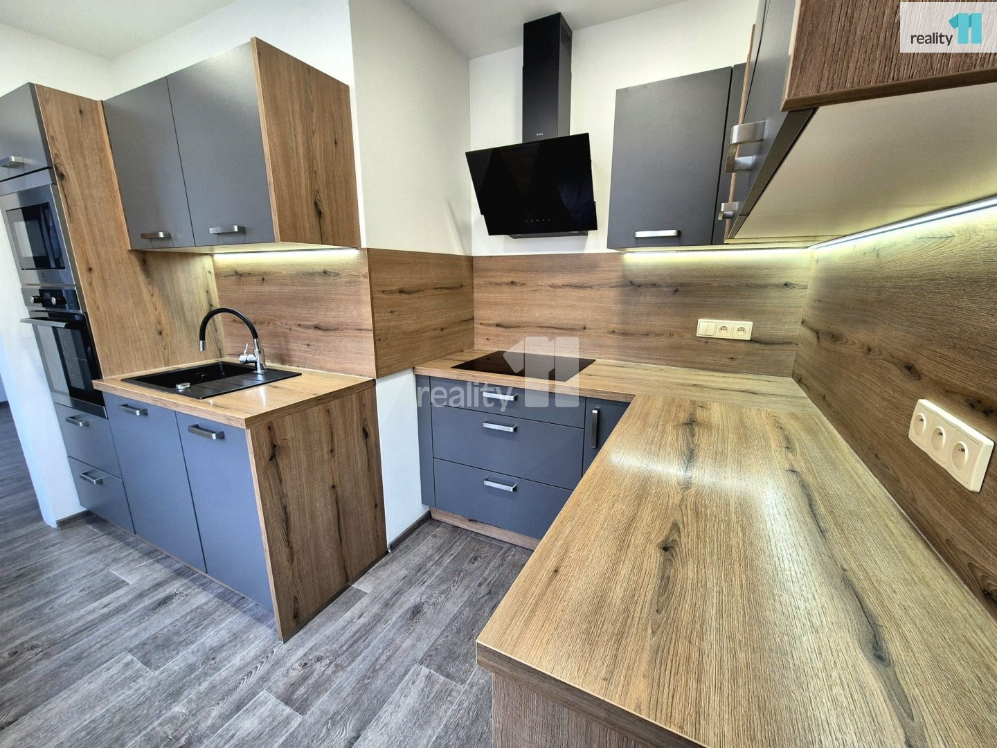 Prodej byt 3+1 - Karlova, Aš, 67 m² - 1