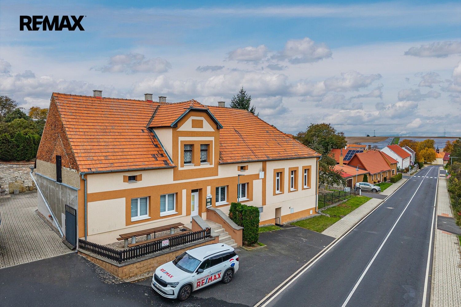 Restaurace, Zbrašín - Senkov, okres Louny, Ústecký kraj, 670 m² - 2