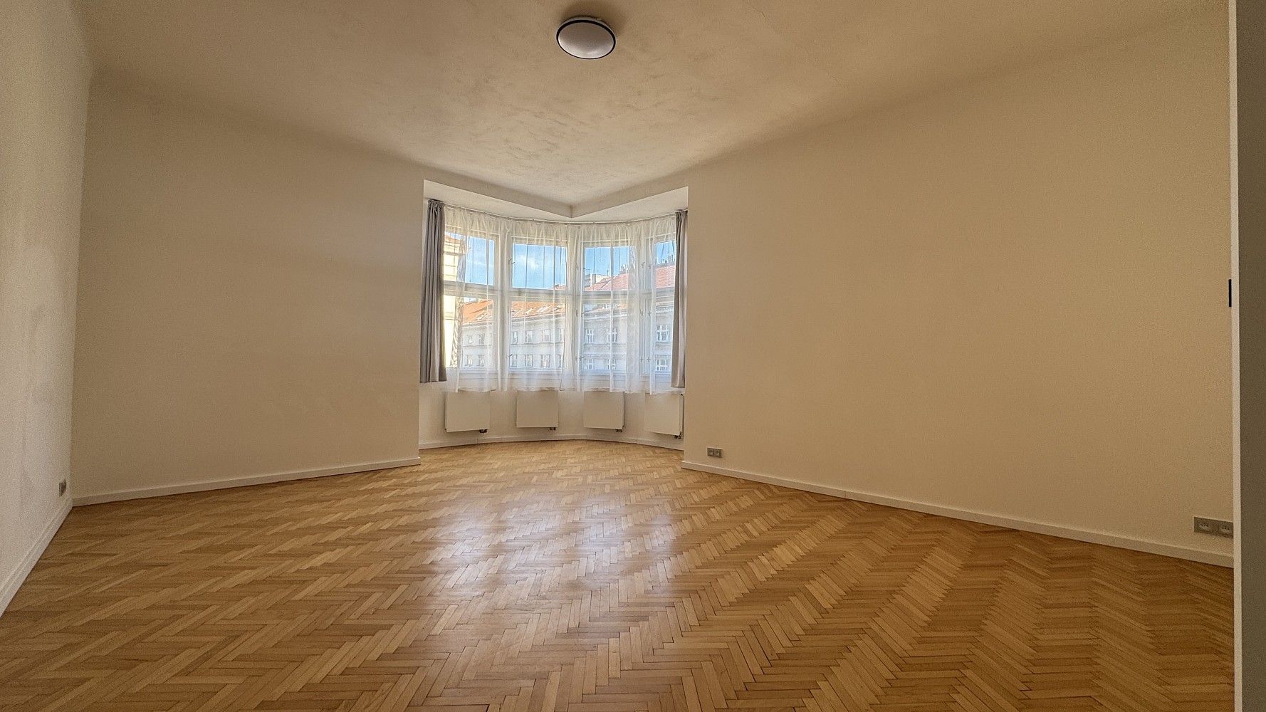 2+1, Na hutích, Praha 6 - Dejvice, 68 m² - 1