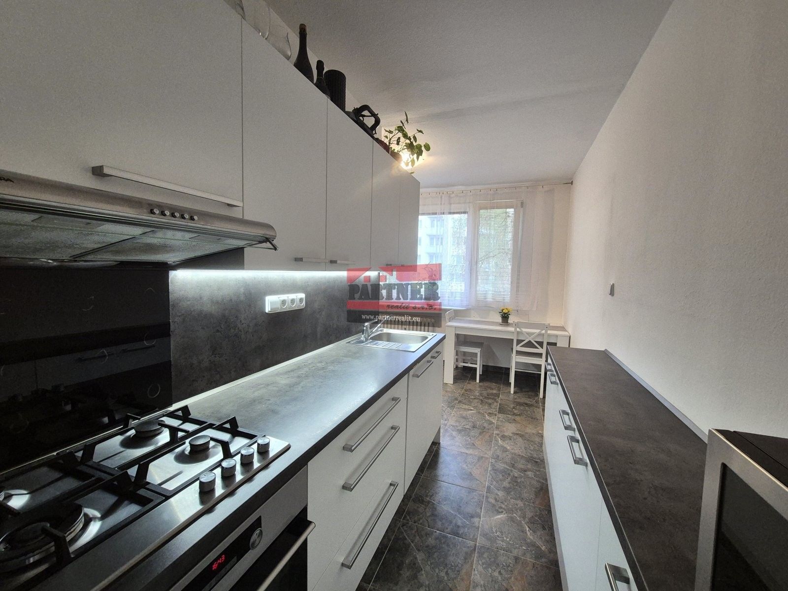 Byt 3+1 · 65 m² · sídliště Vajgar 563, Jindřichův Hradec III - 3