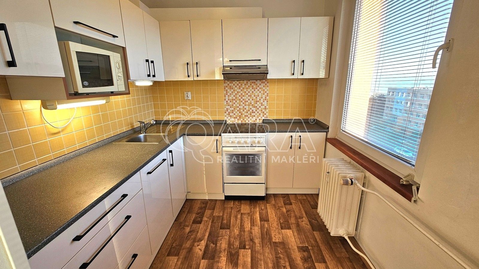 2+kk, Višňová, Hořovice, 40 m²