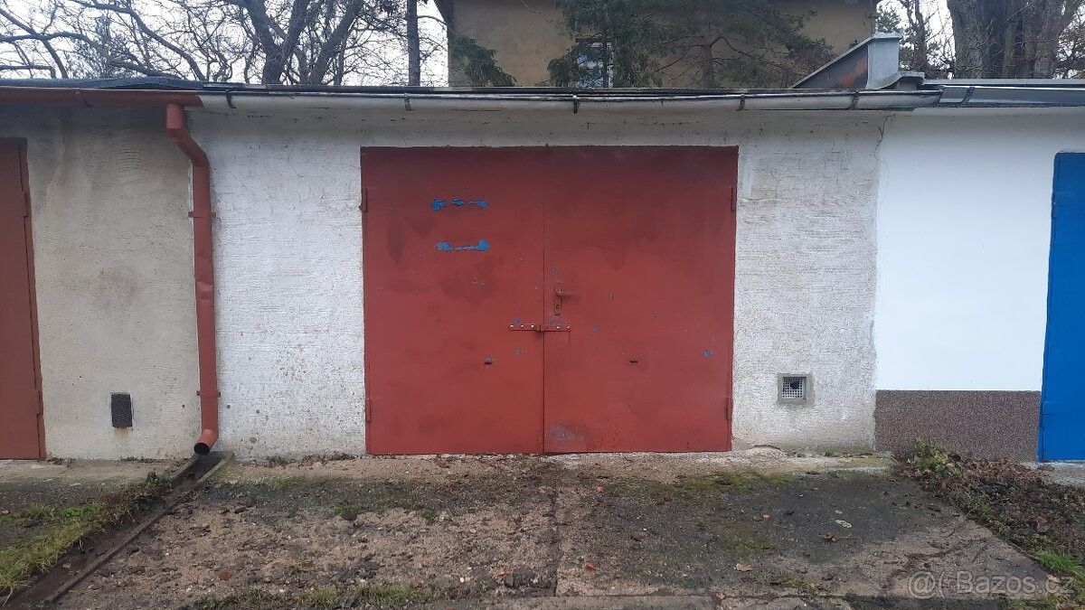 Garáže, Libochovice, 411 17