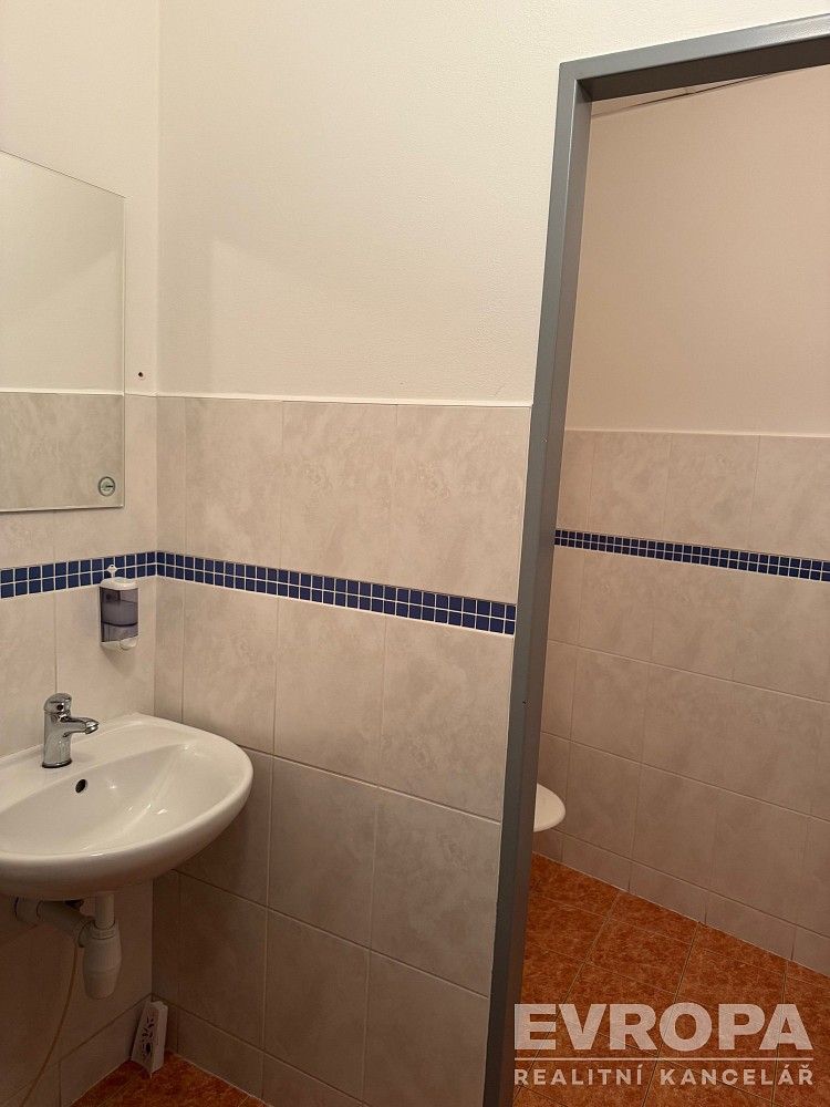Obchodní prostory · 60 m² · Jablonec nad Nisou, Liberecký kraj - 3