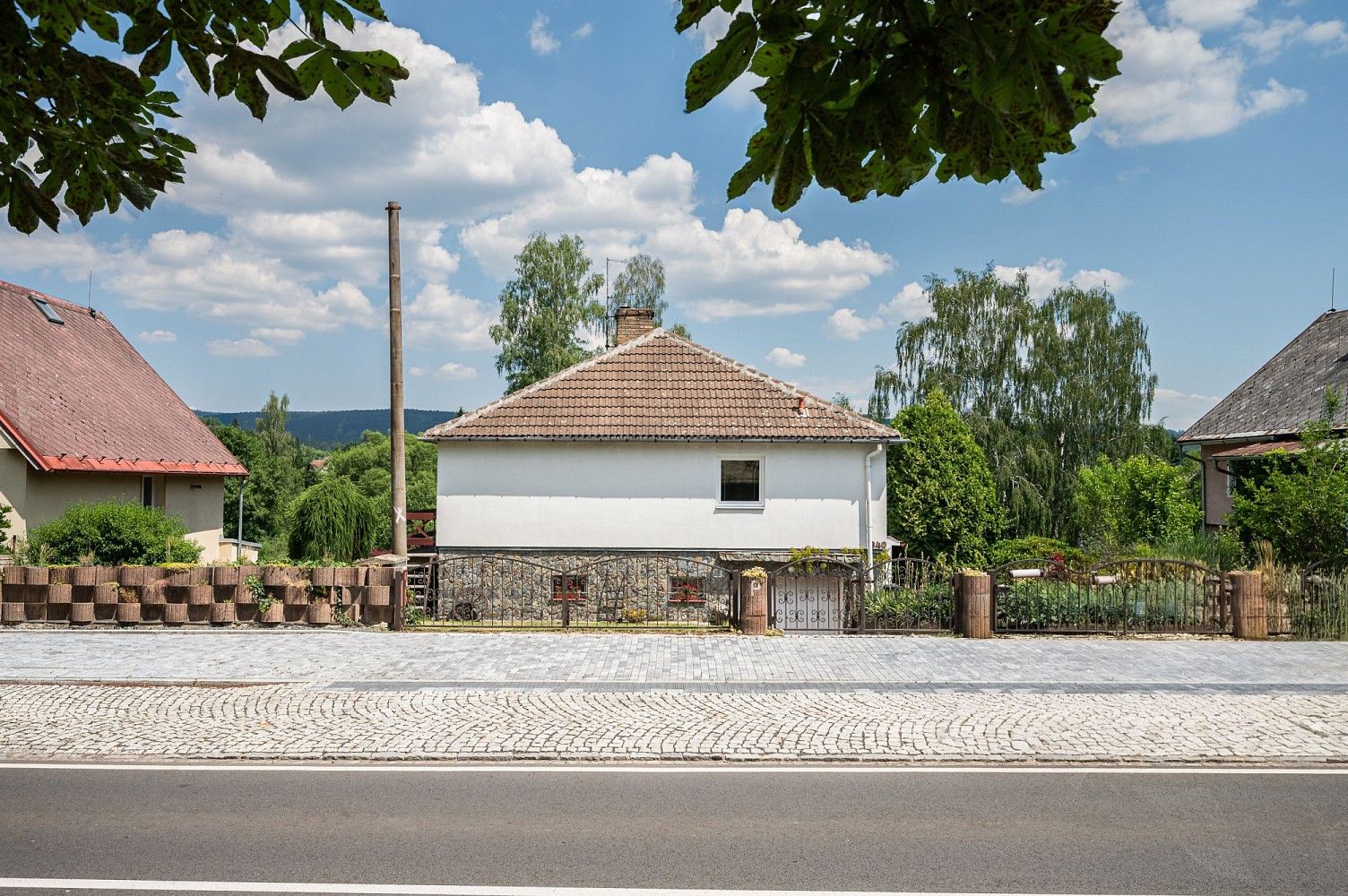 Rodinné domy, Velká Hleďsebe, okres Cheb, 244 m² - 1