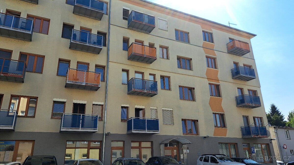 Byty, Otrokovice, 765 02