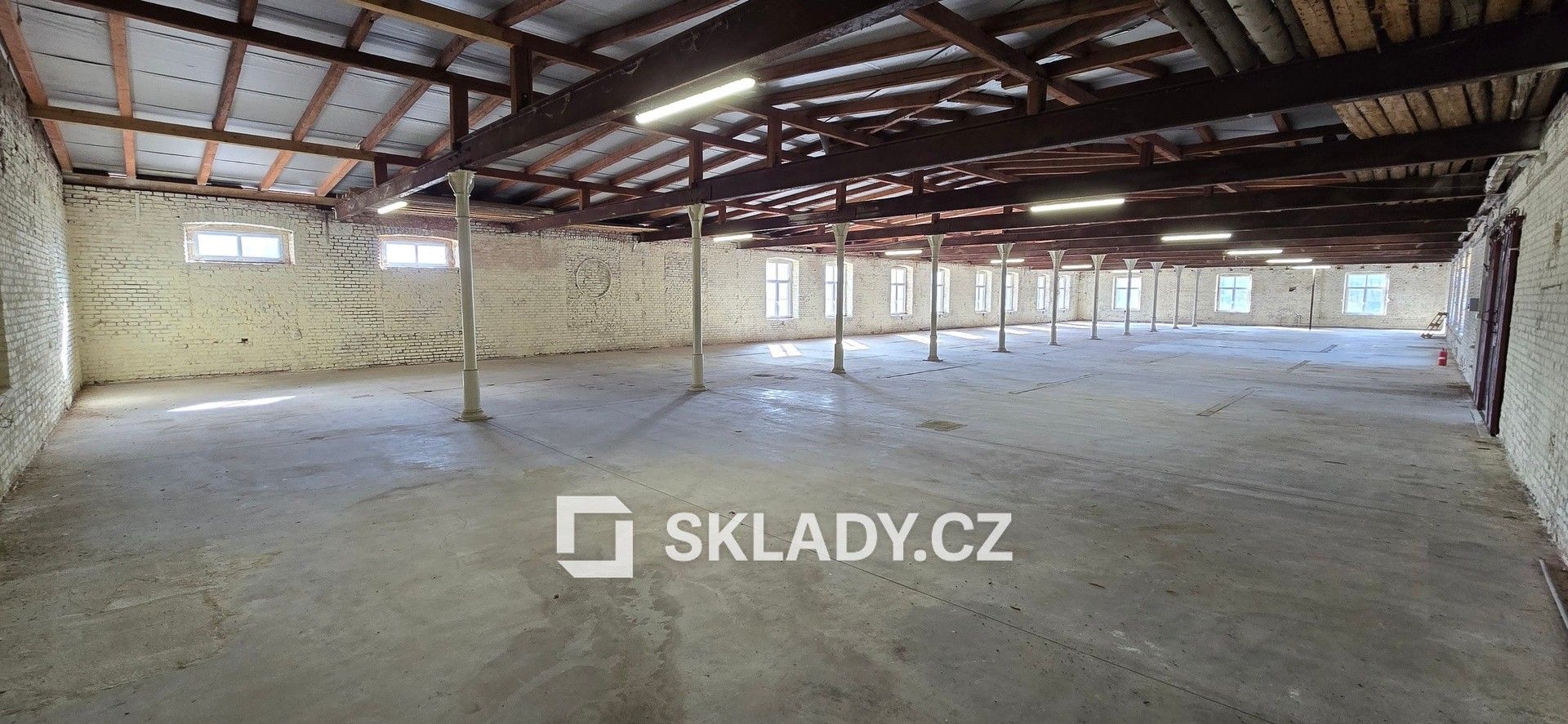 Pronájem sklad - Višňová, 880 m²