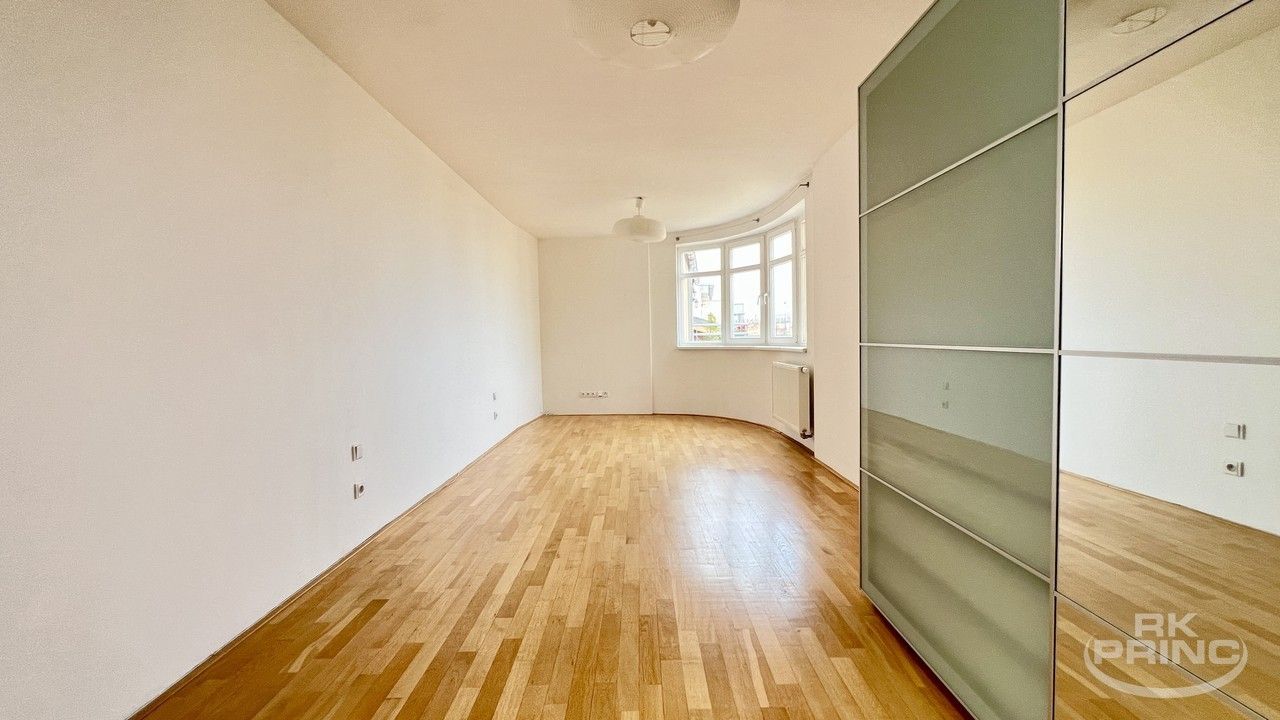 Prodej byt 2+kk - Boleslavská, Praha, 72 m² - 5