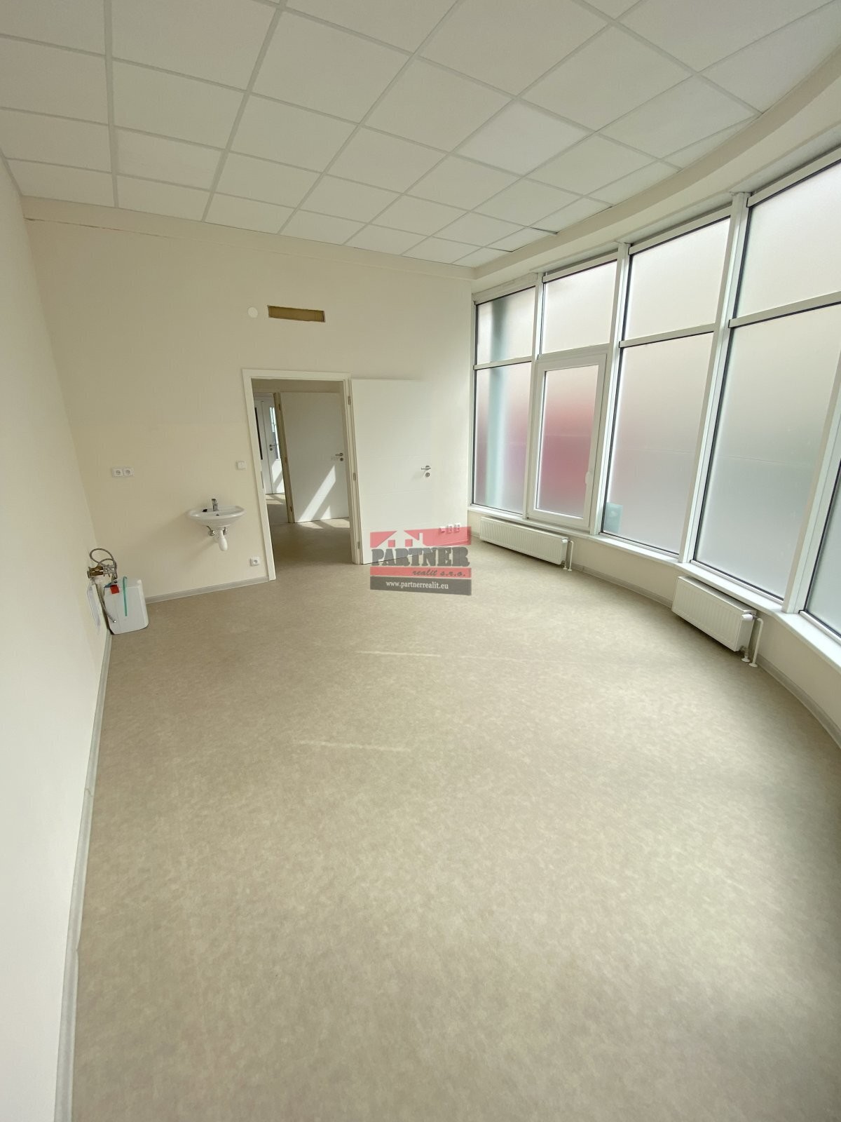 Komerční nemovitost · 32 m² · Herlošova 2925, Tábor - 3