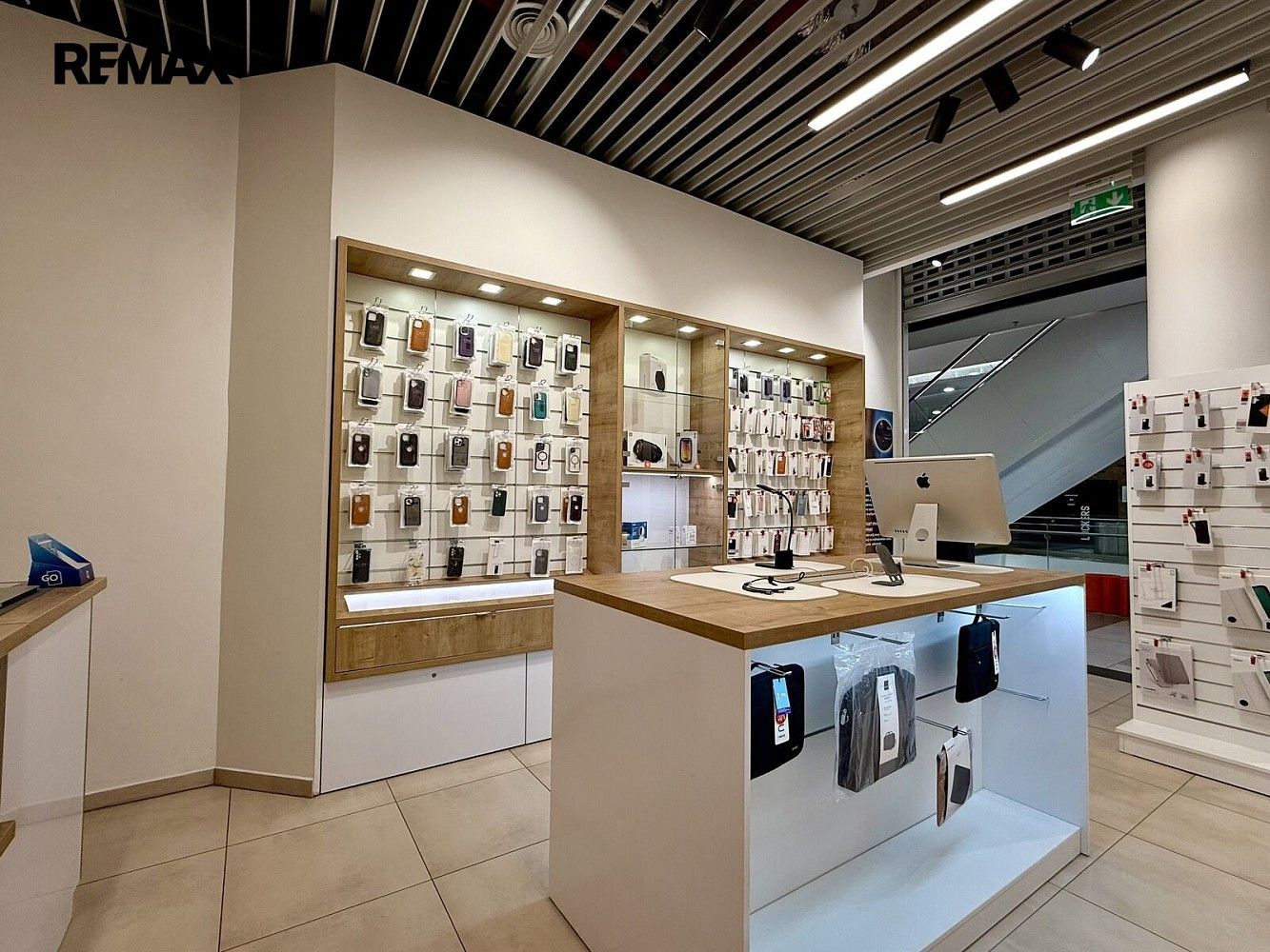 Obchodní prostory · 37 m² · Praha - Holešovice, okres Praha 7, Hlavní město Praha - 4