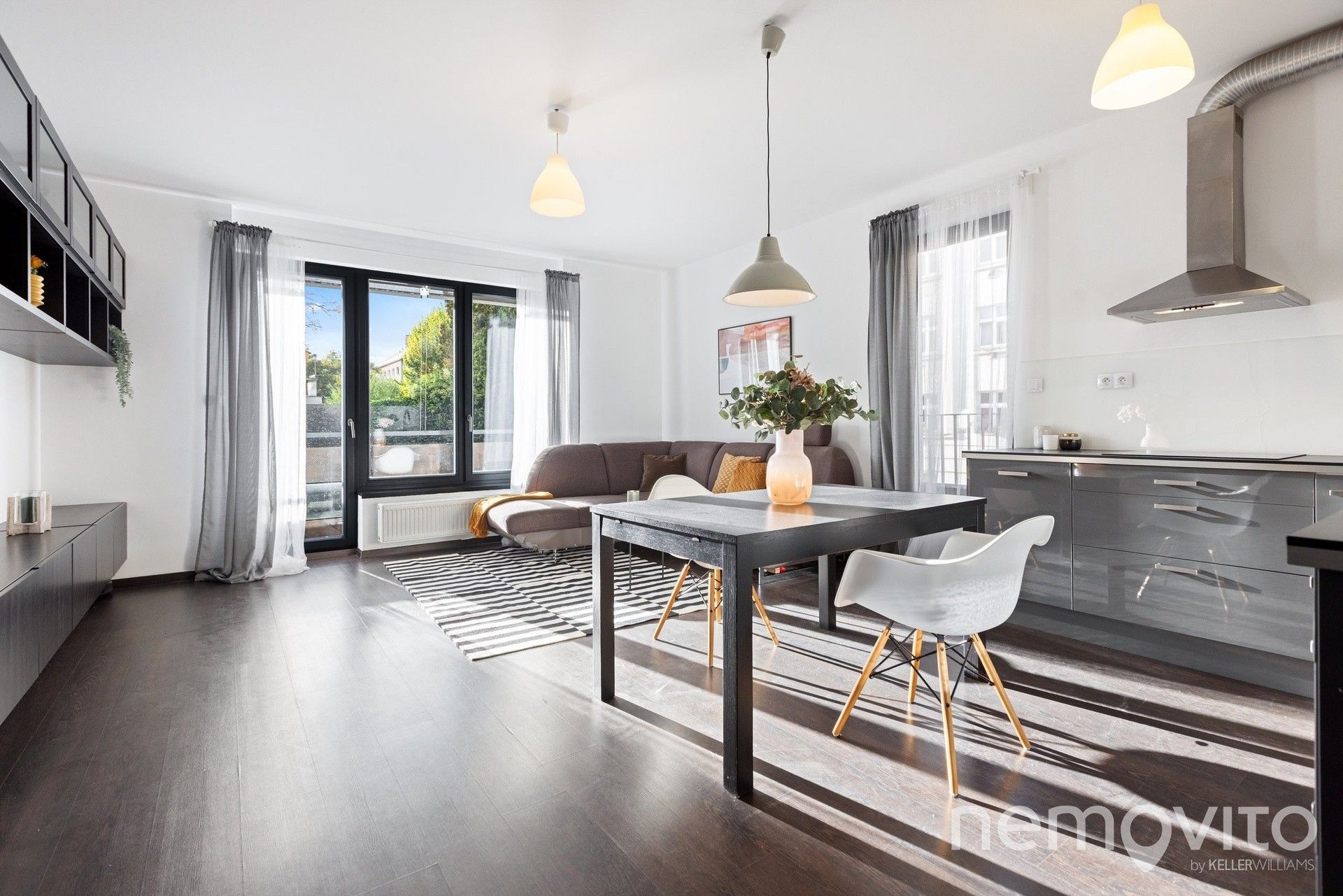 3+kk, V mezihoří, Praha, 81 m²