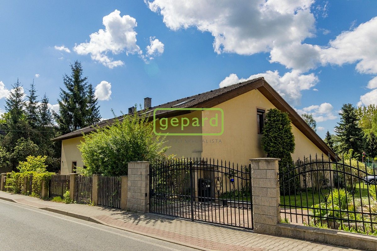 Ubytovací zařízení, 330 m²
