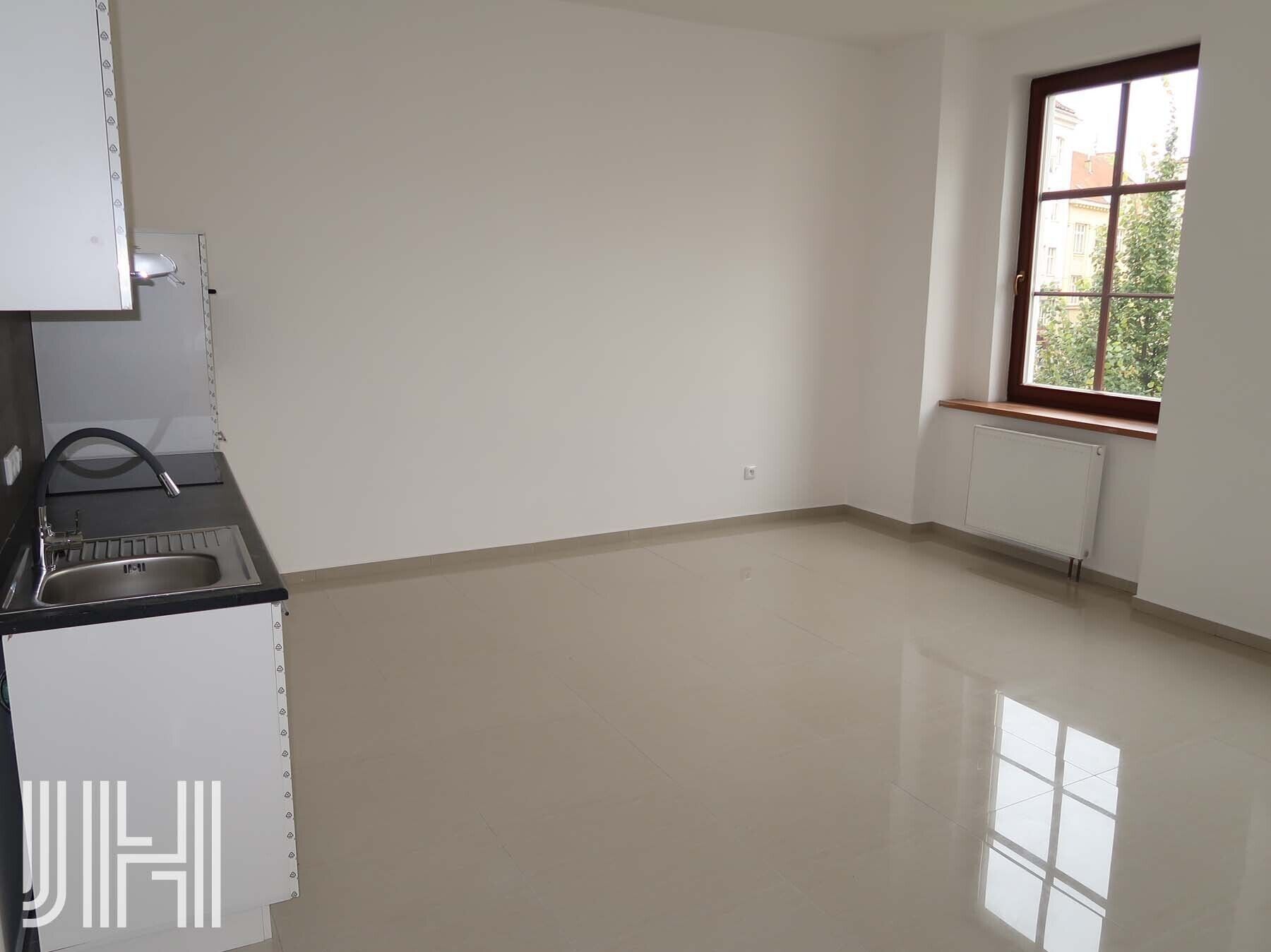 Byt 2+1 · 80 m² · Pernštýnské nám., Prostějov - 3