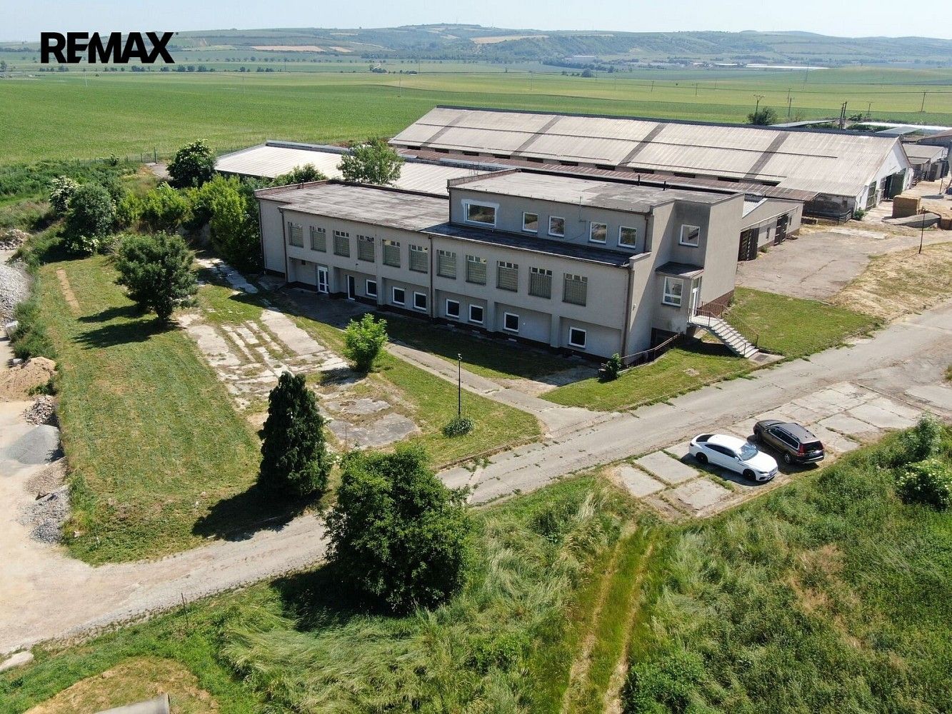 Výrobní prostory, 1 500 m²