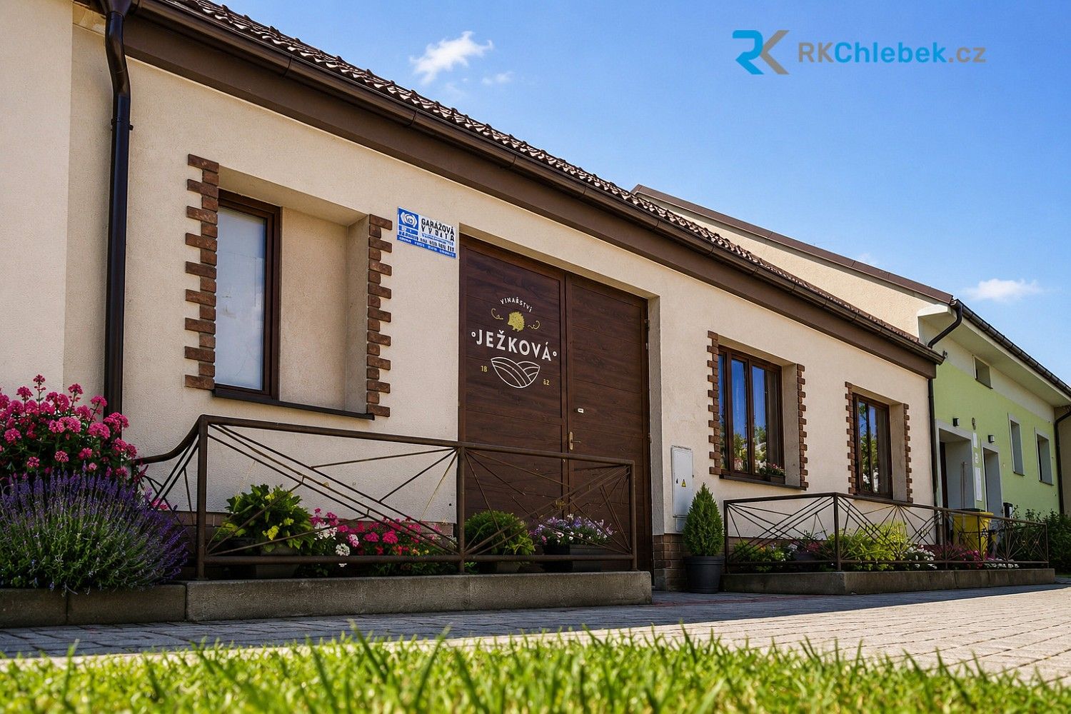 Rodinné domy, Moravská Nová Ves, okres Břeclav, Jihomoravský kraj, 275 m² - 2