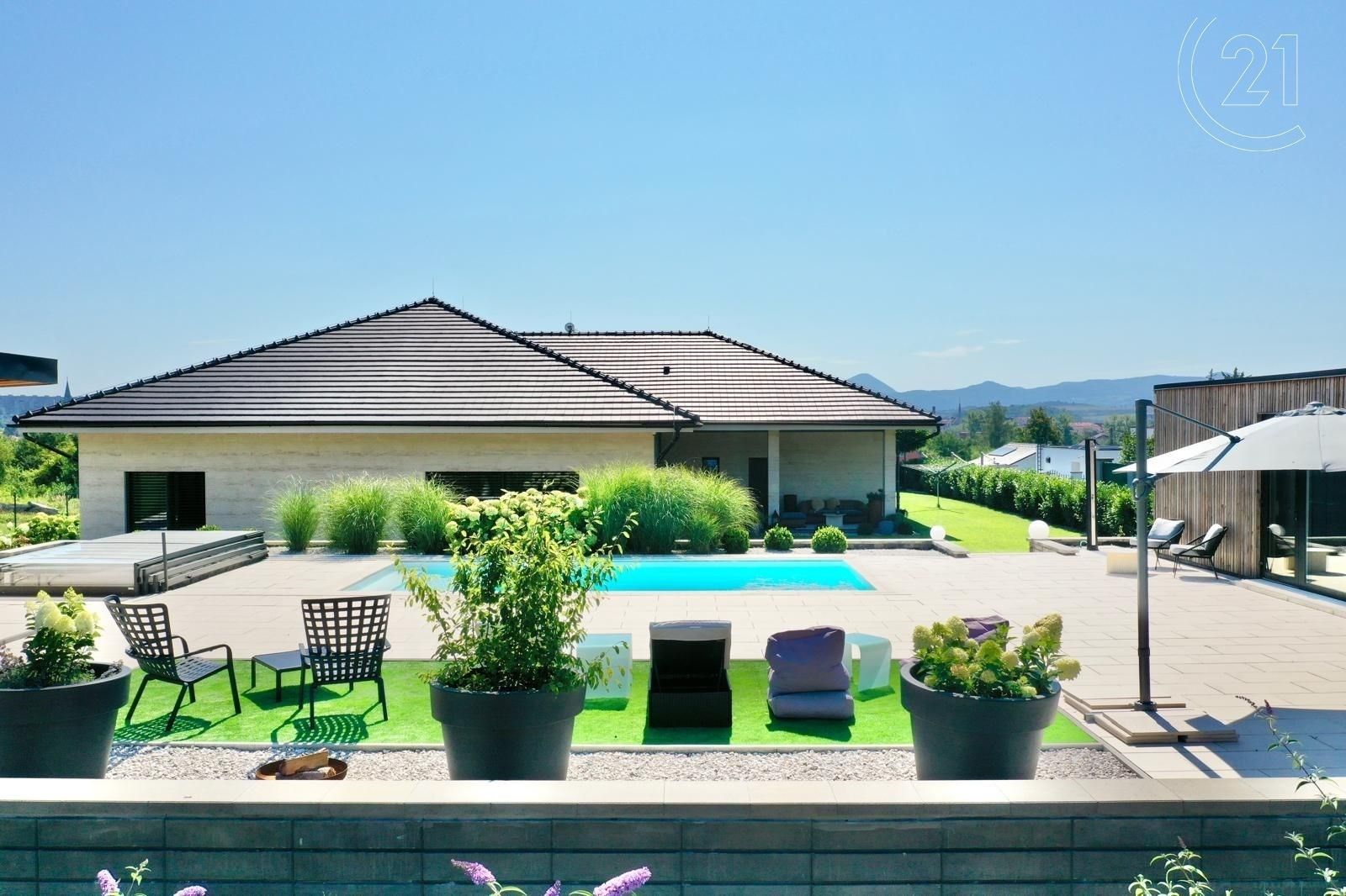 Rodinné domy, Na haldách, Teplice, 349 m²