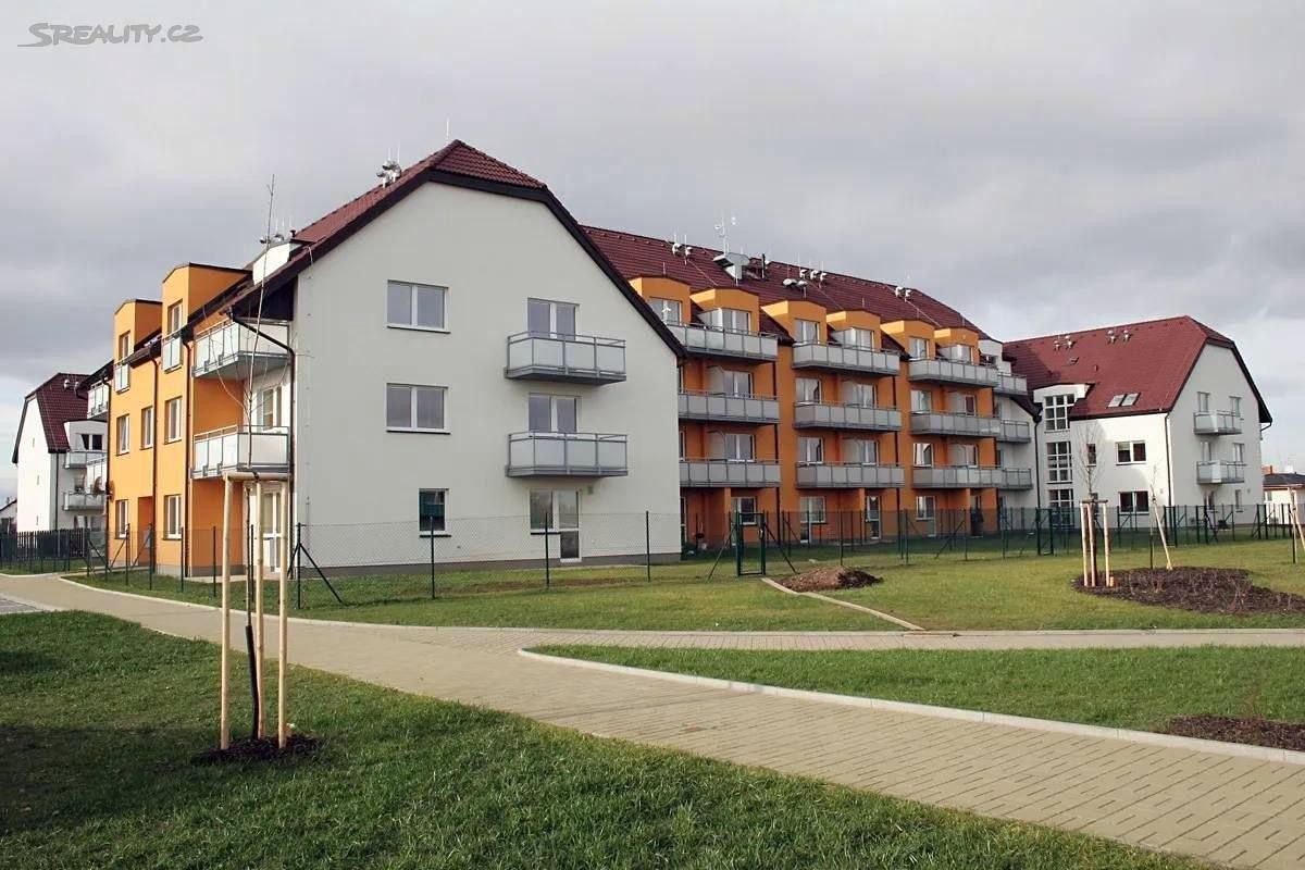 Byt 1+kk · 35 m² · Švihovská, Praha - 3