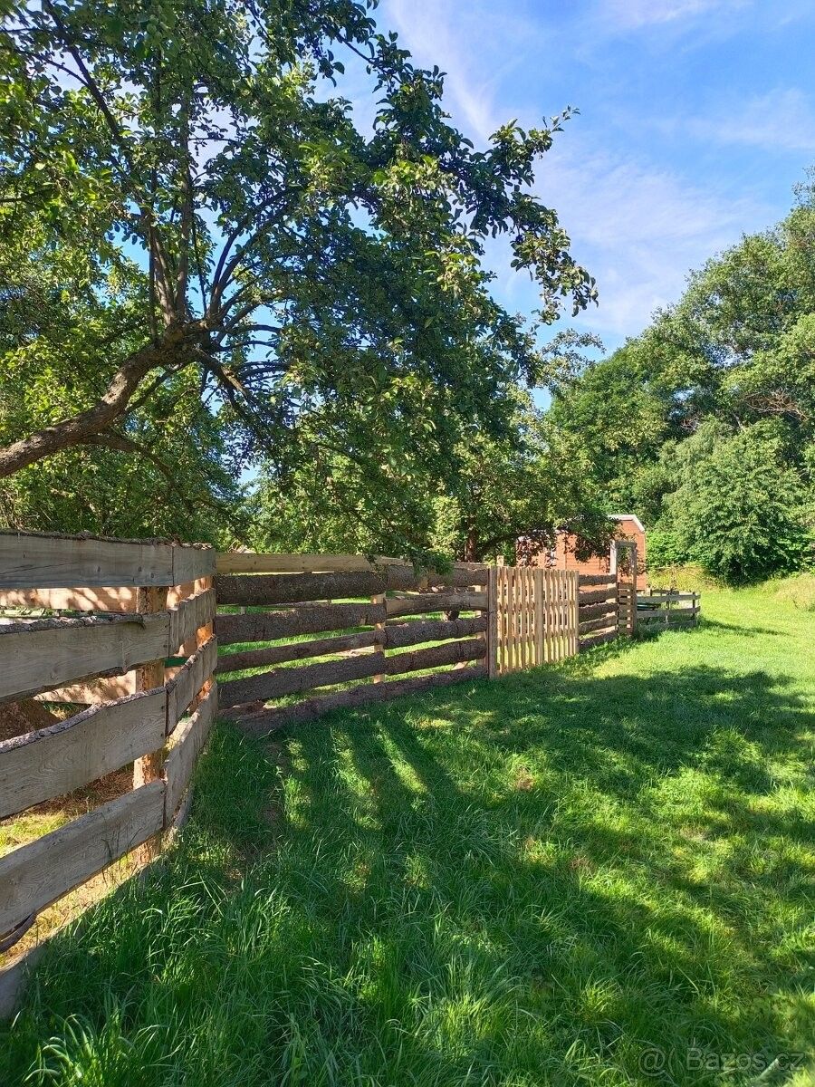 Zahrady, Strašice, 338 45