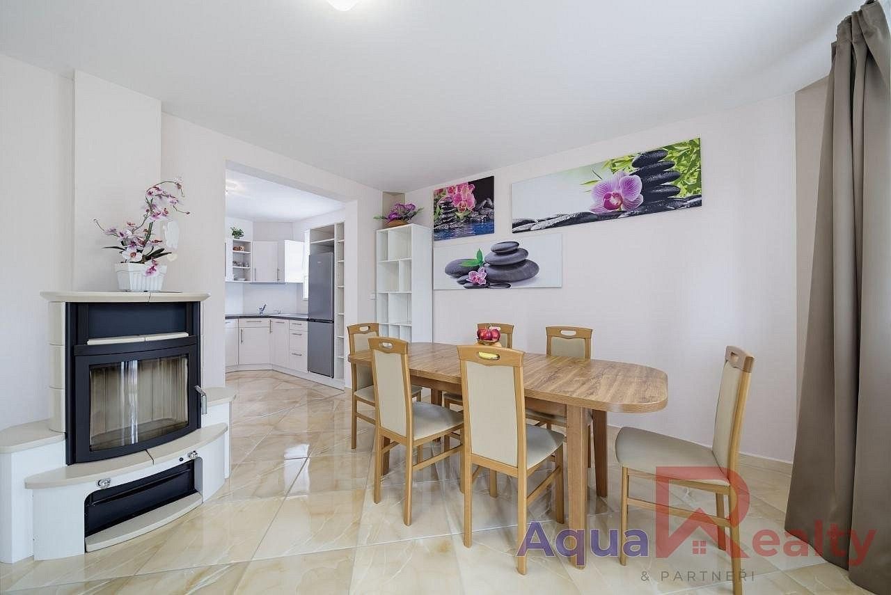 Rodinný dům · 206 m² · Nová Role - Mezirolí, okres Karlovy Vary, Karlovarský kraj - 3