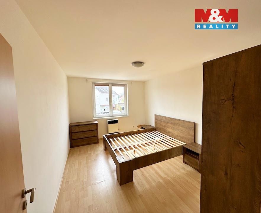 Pronájem byt 2+kk - Rubešova, Benešov, 48 m²