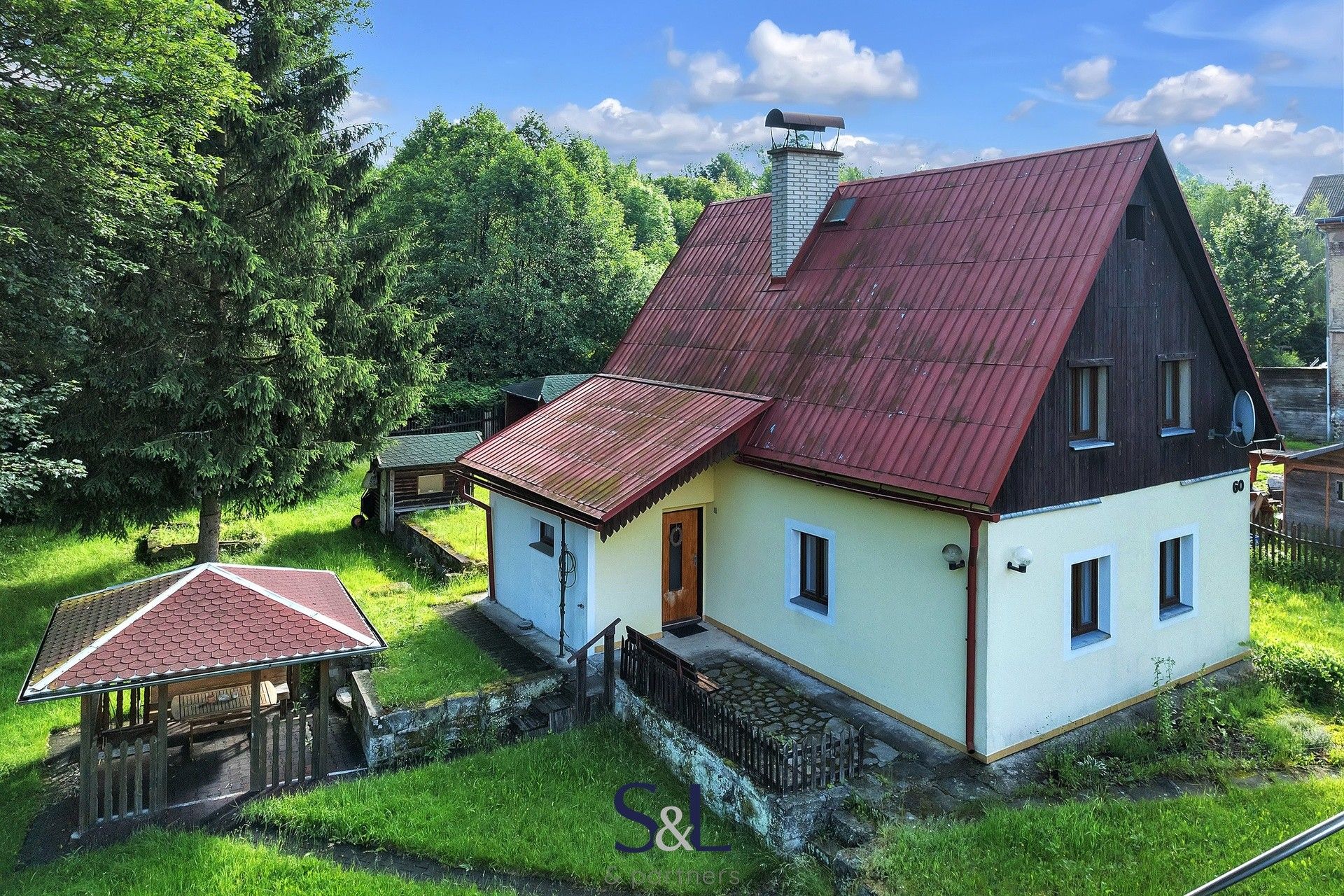 Rodinné domy, Chřibská Horní Chřibská, 135 m² - 1