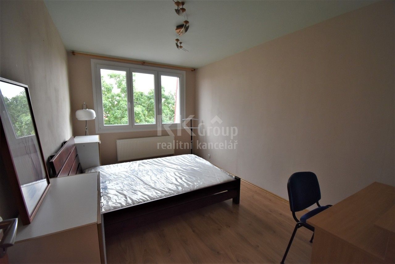 2+kk, Služská, Praha, 68 m²