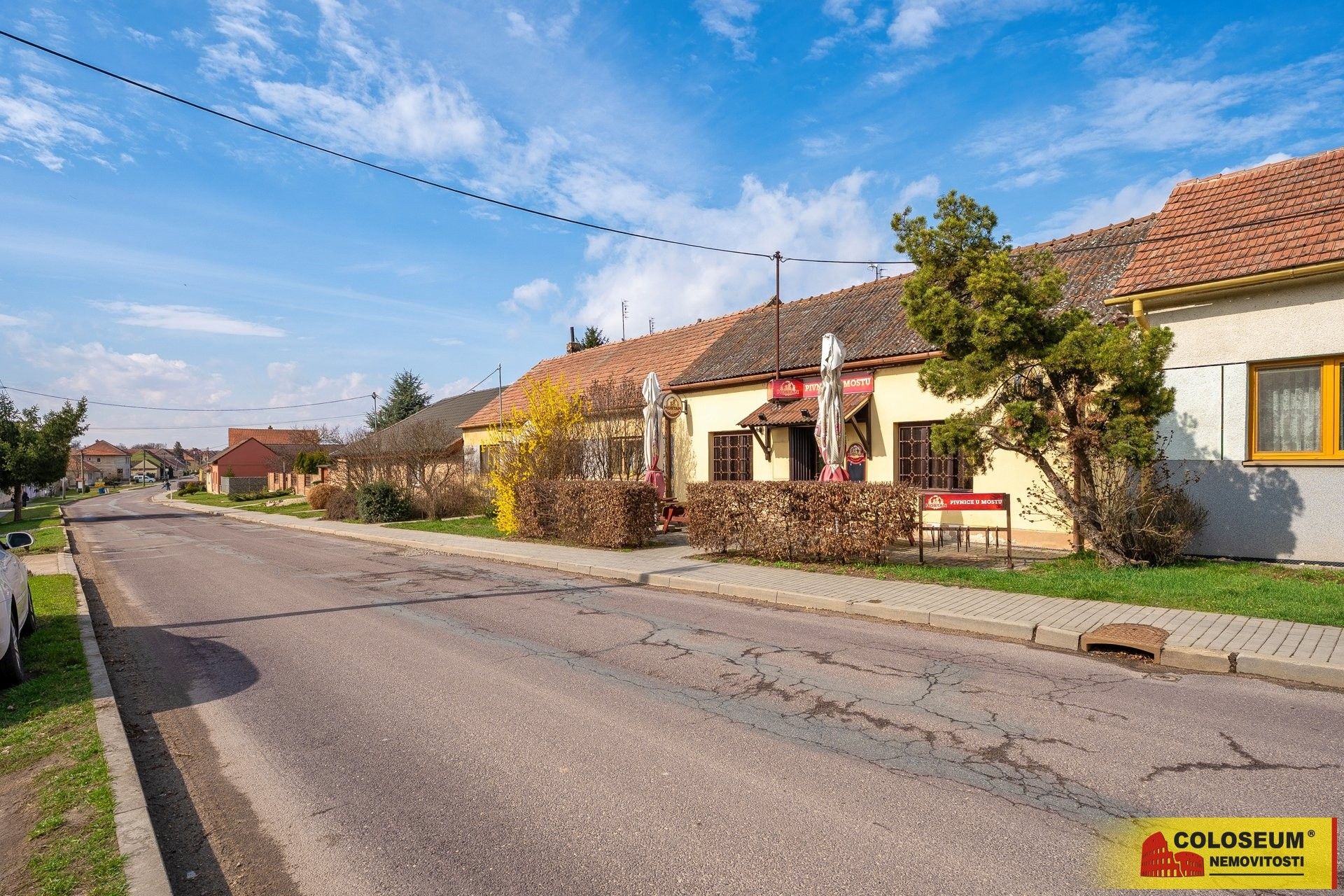 Restaurace, Šanov, 127 m² - 1