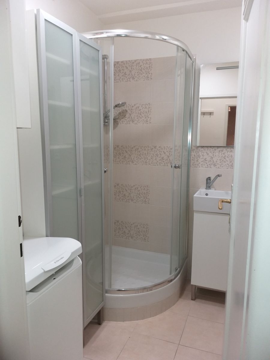 Byt 2+kk · 42 m² · Osadní, Praha - Holešovice - 4