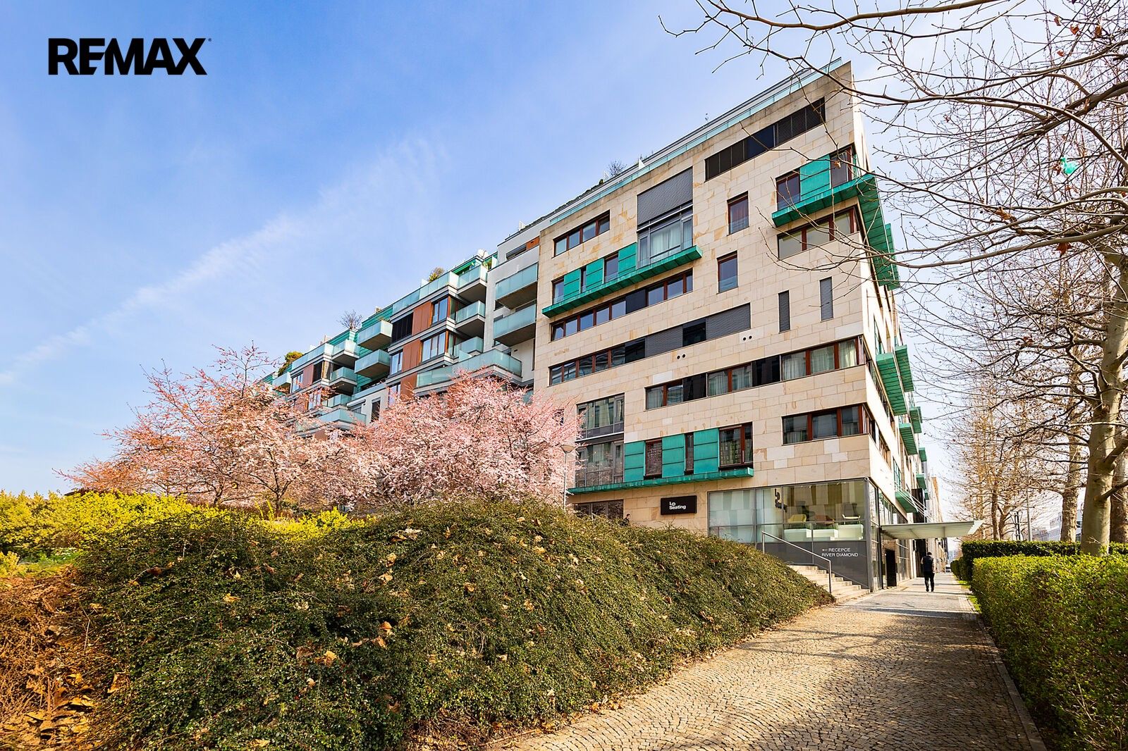 2+kk, Rohanské nábřeží 657, Praha Karlín, 73 m² - 1